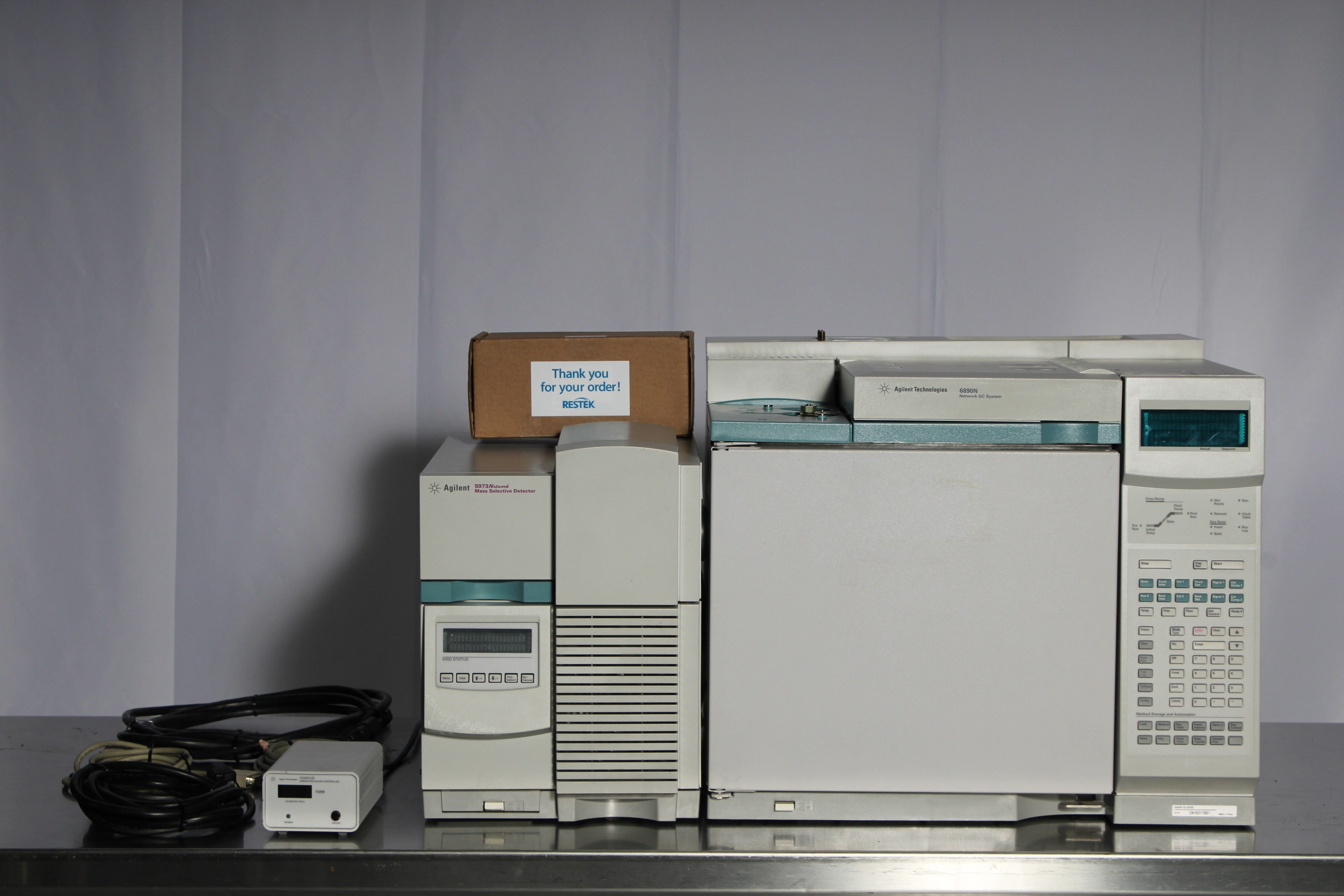 Agilent 6890N G1530N Network Gas Chromatograph GC System G1530N W/ 597 ...