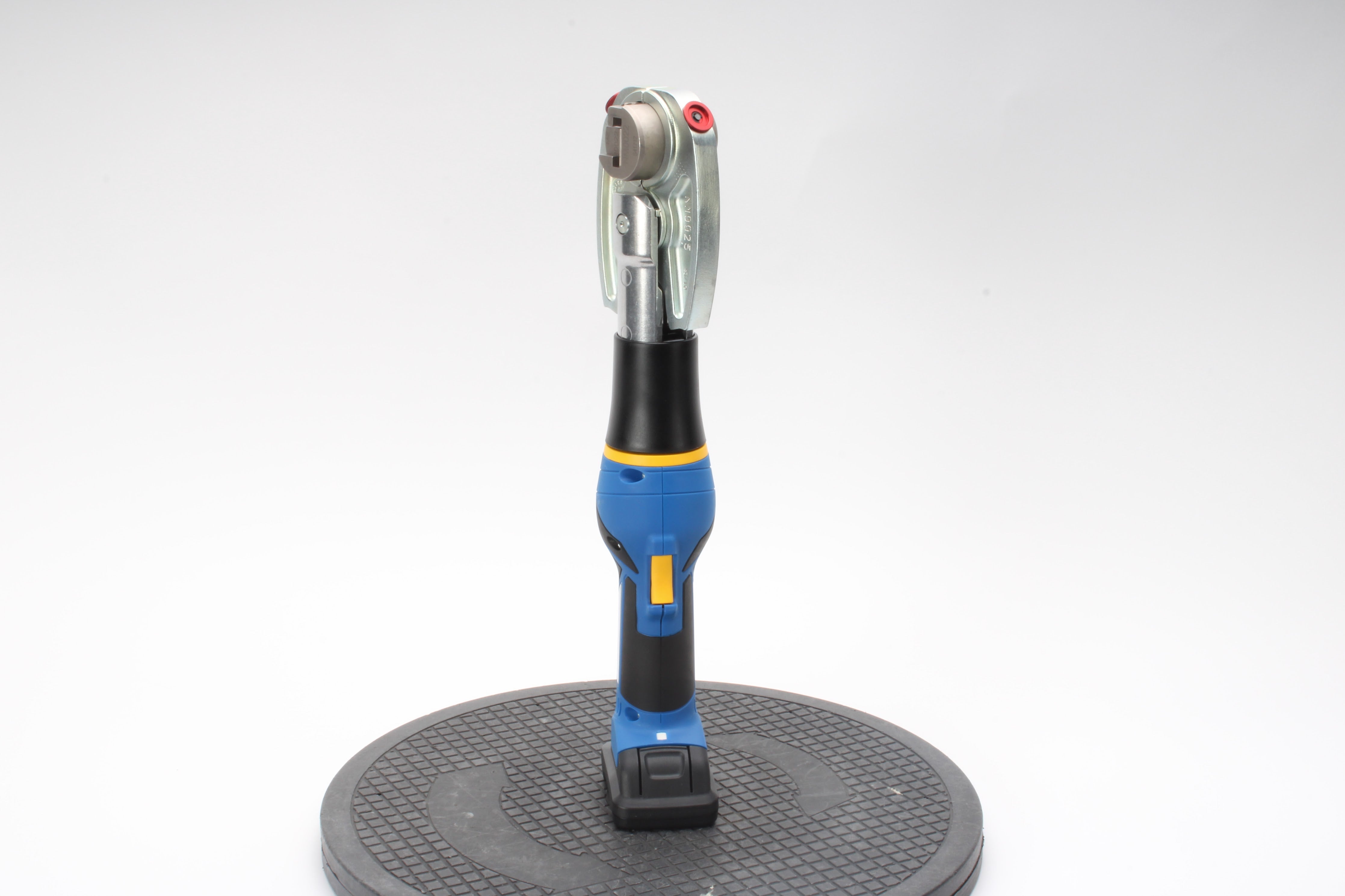 EMD Millipore NM0043 Battery Powered Crimping Tool With RAML1MIL Batte