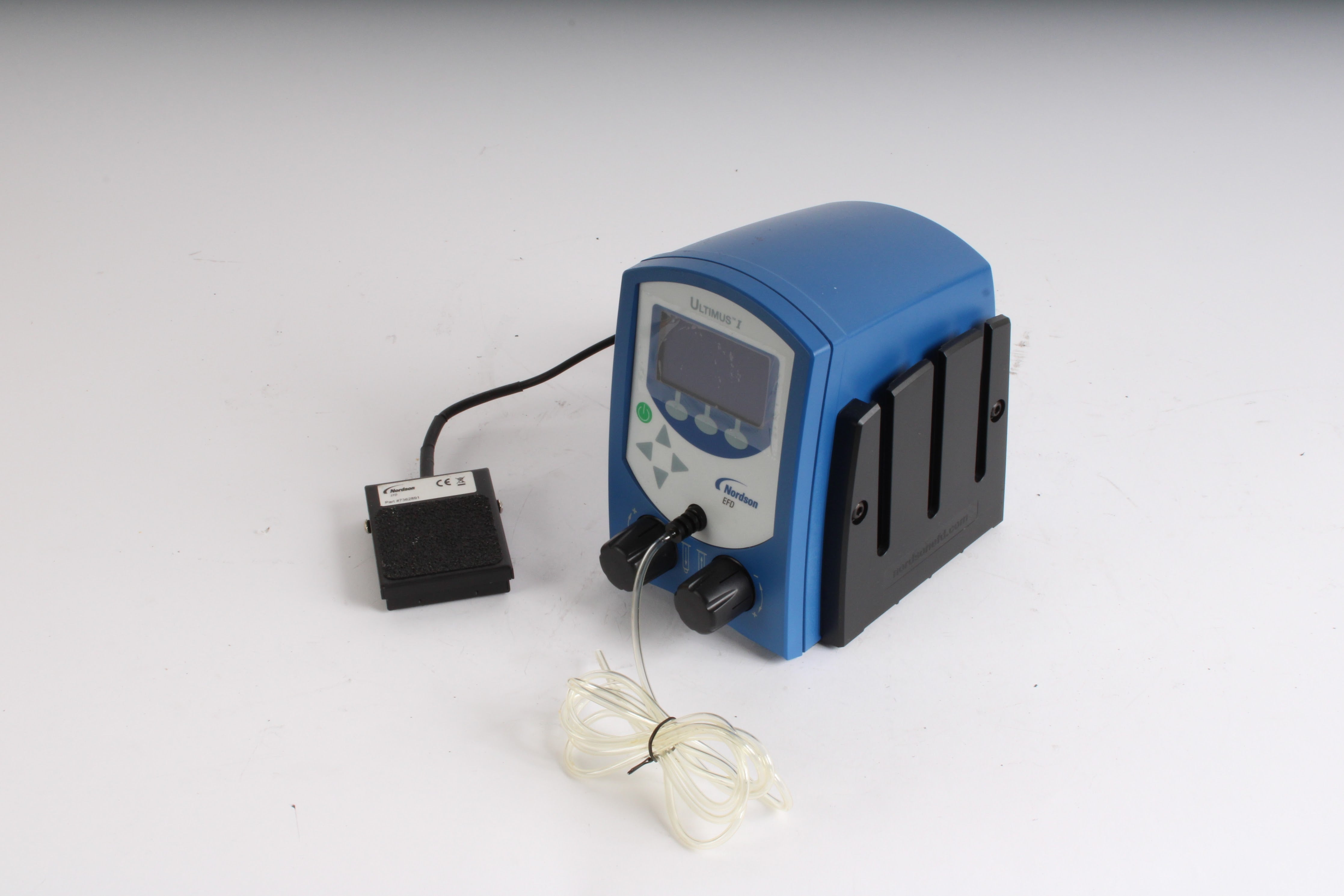 Nordson 7017041 EFD Ultimus I Precision Fluid Dispenser W Foot Pedal P