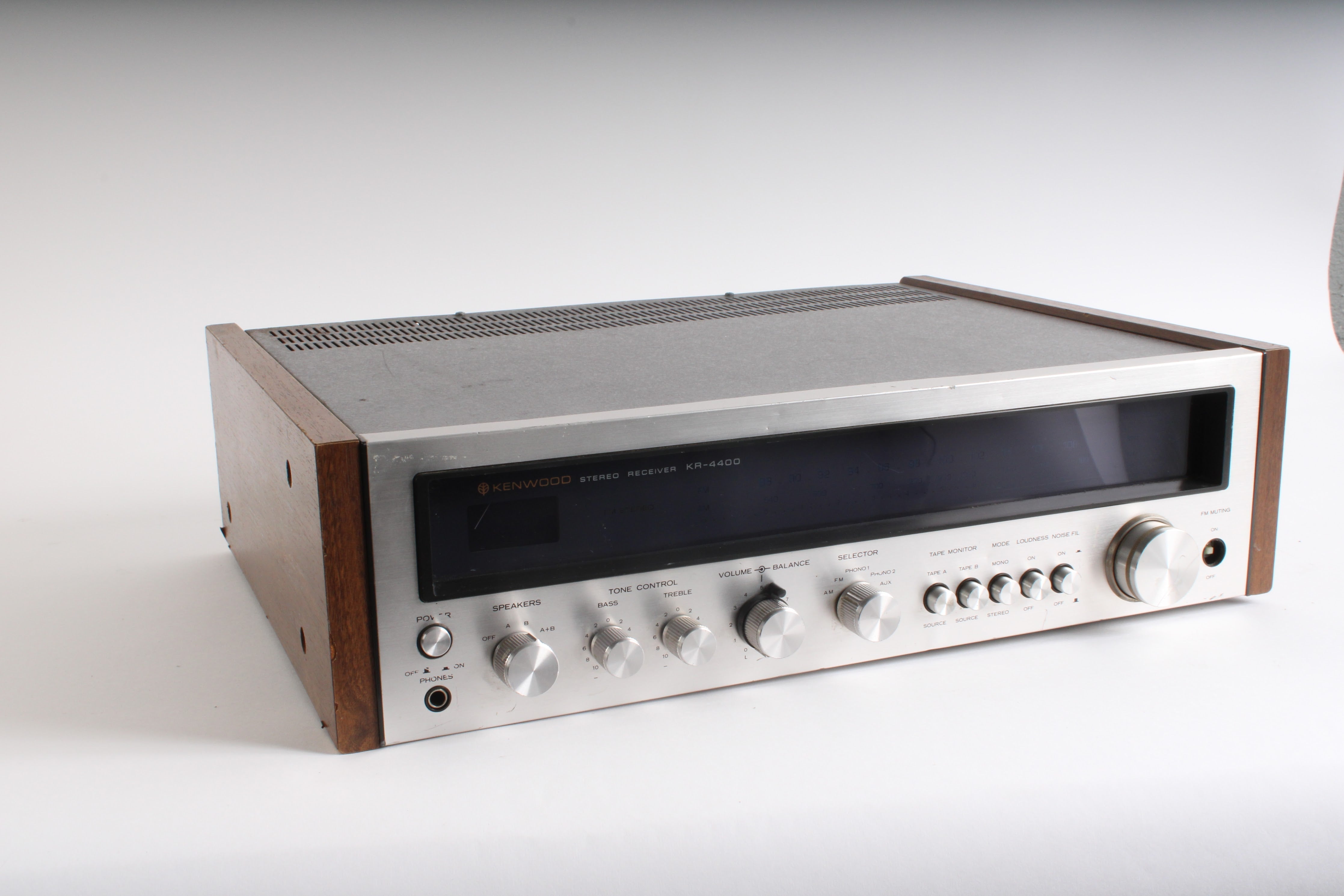 Amplificateur Tuner Stéréo AM-FM Kenwood KR-5400 - État