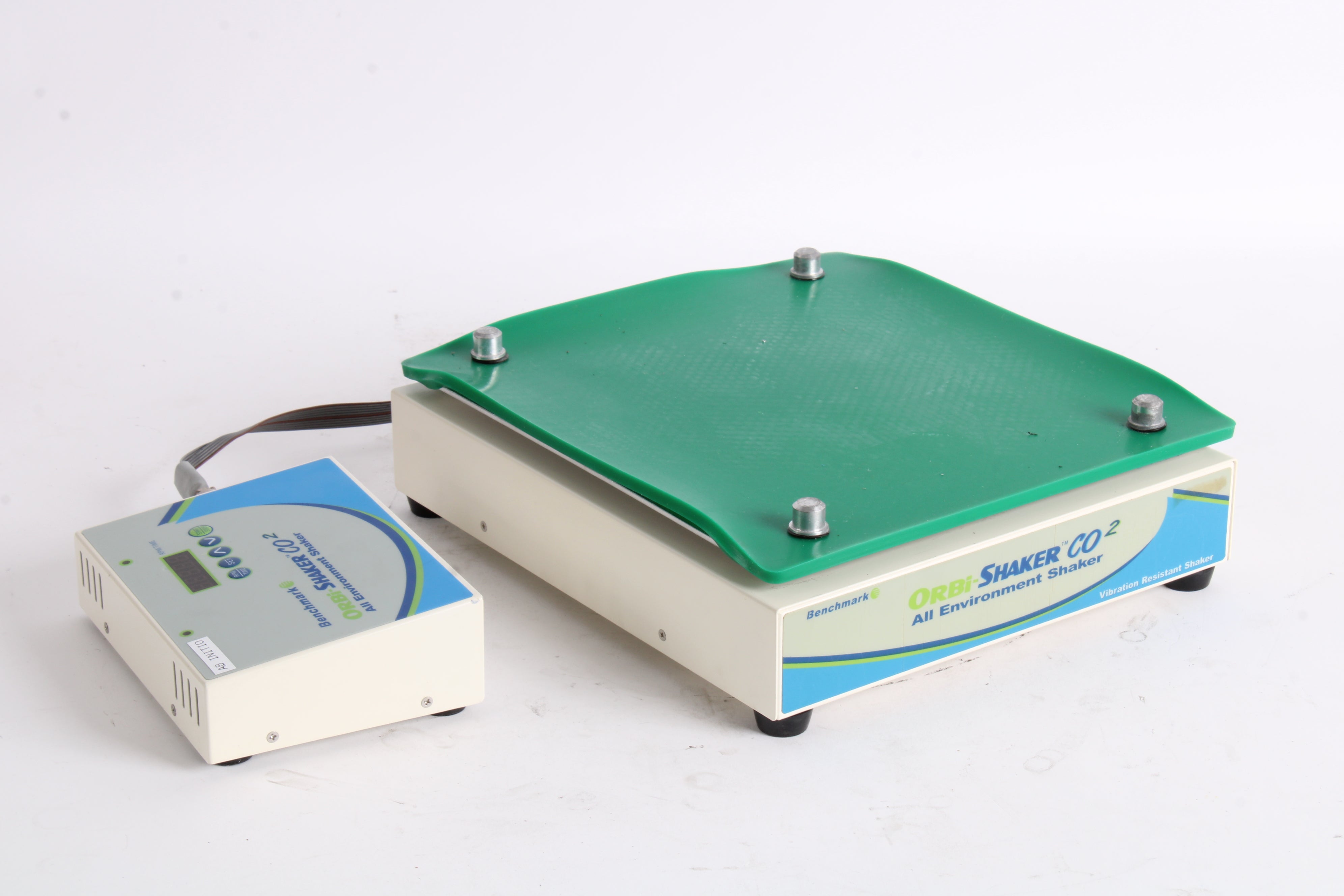 Benchmark OrbiShaker Shaker Orbital Shaker CO2 With Remote Controller