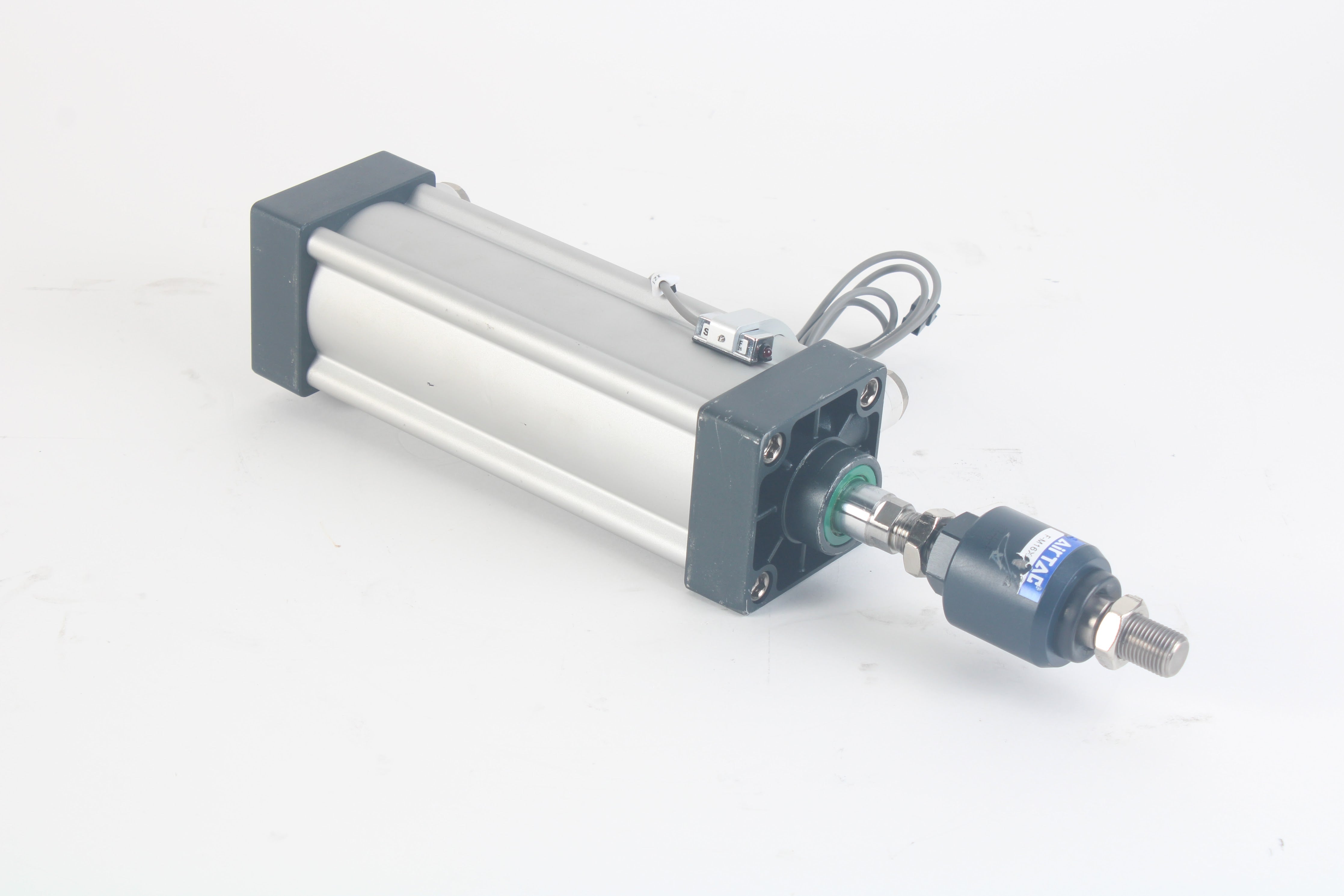 Airtac SU63X150S Pneumatic Cylinder W/ FM16X150F Floating Joint NTC Tech