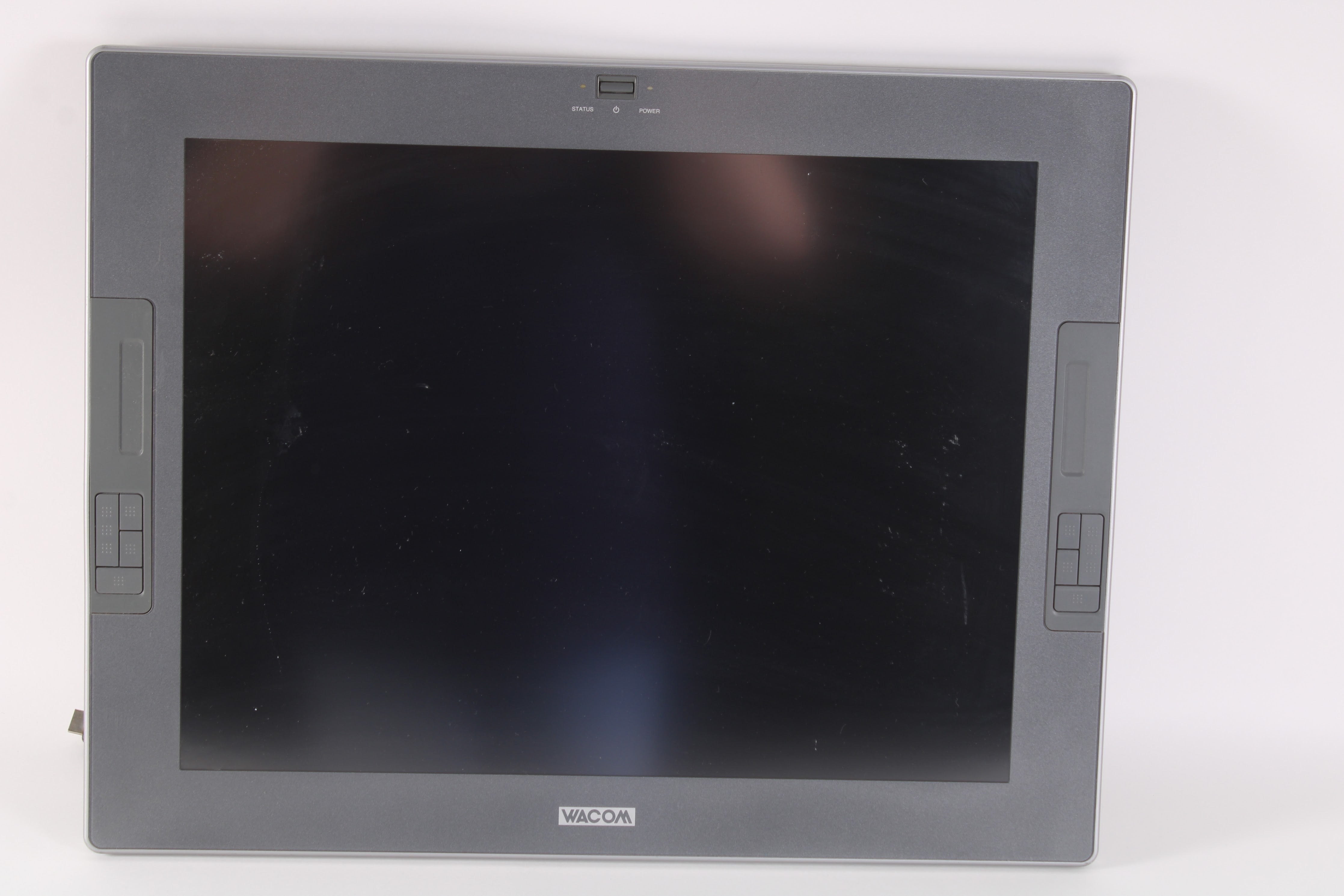 Wacom DTZ-2100/G Cintiq 21UX Touchscreen LCD Graphics Display Monitor