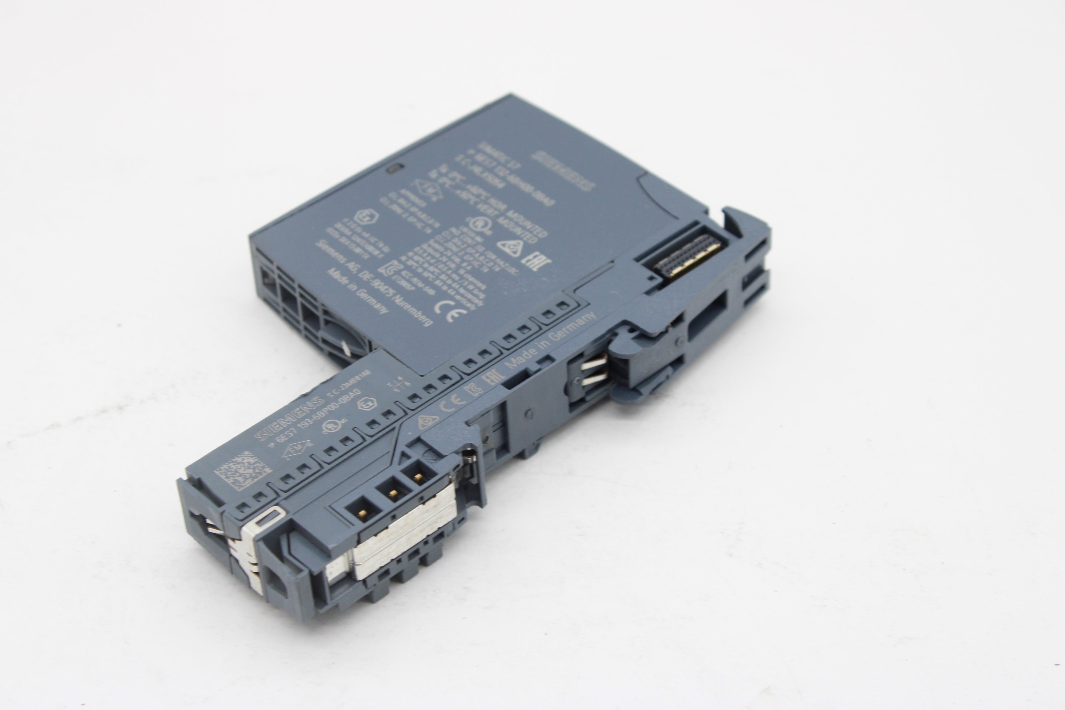 Siemens SIMATIC DP 6ES7 193-6BP00-0BA0 – 1 PC New – PLC BaseUnit – Made In Germany – Expedited Shipping
