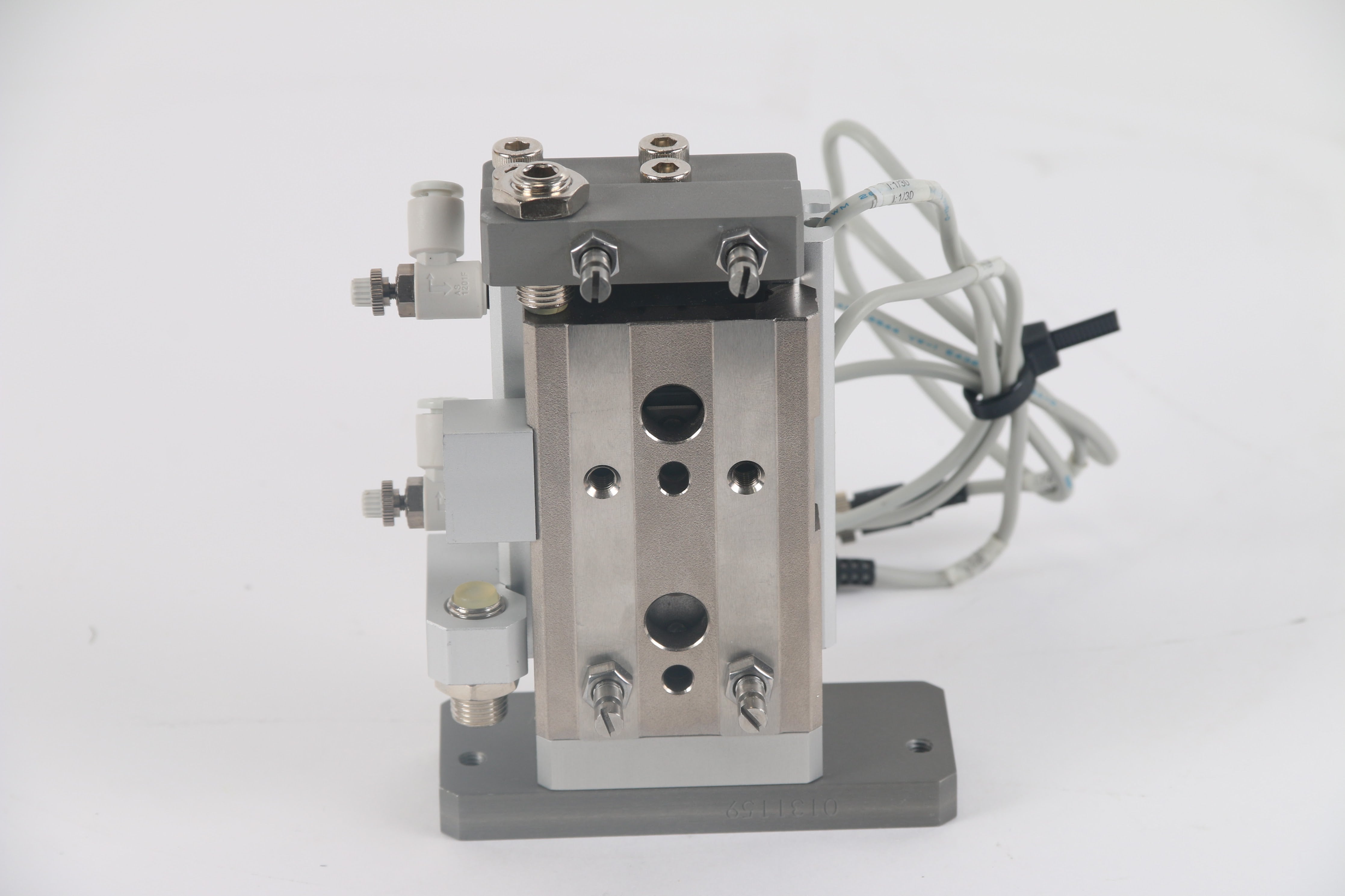 SMC MXQ1620A Pneumatic Air Slide Table Liner Stage W/ 2 DM9P Cylinde