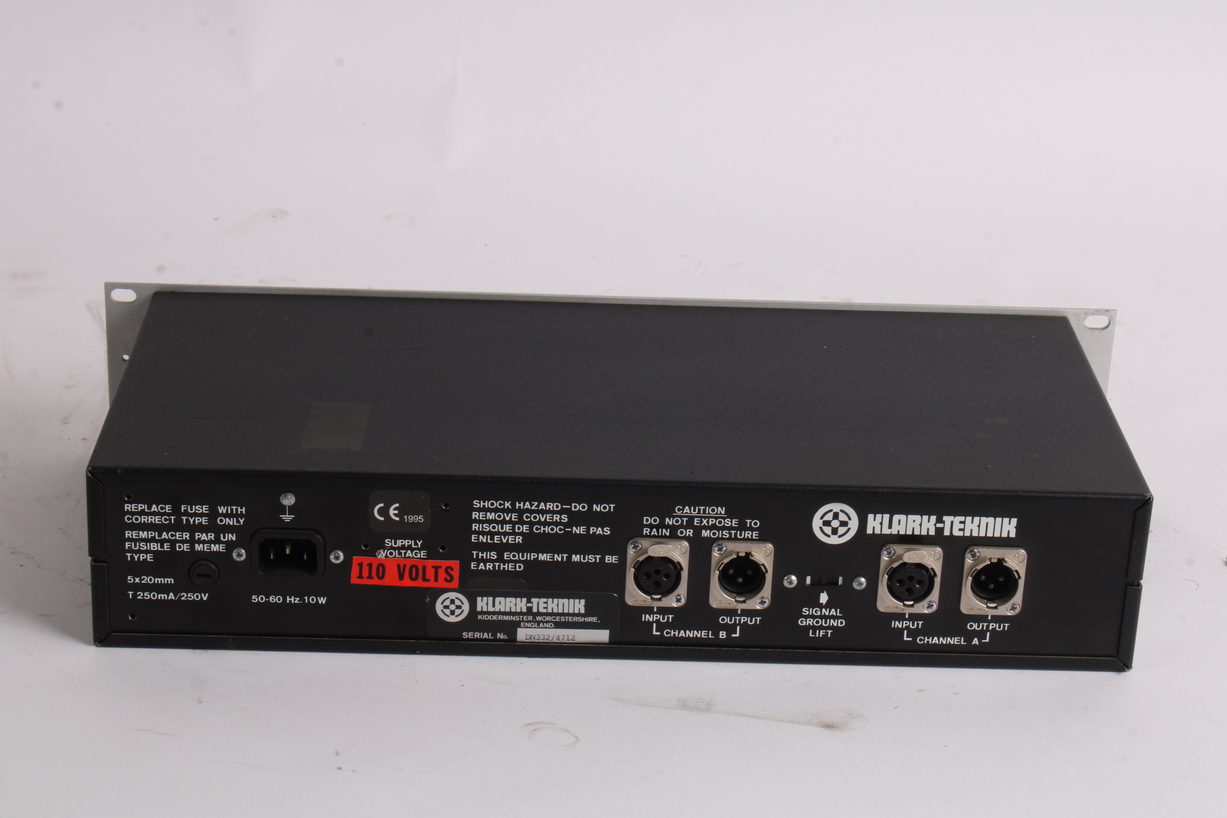 O*U様 KLARK-TEKNIK DN332 グラフィックイコライザー 本体 Klark Teknik DN332 Graphic Equalizer / Dual Channel 16 Band - Bent