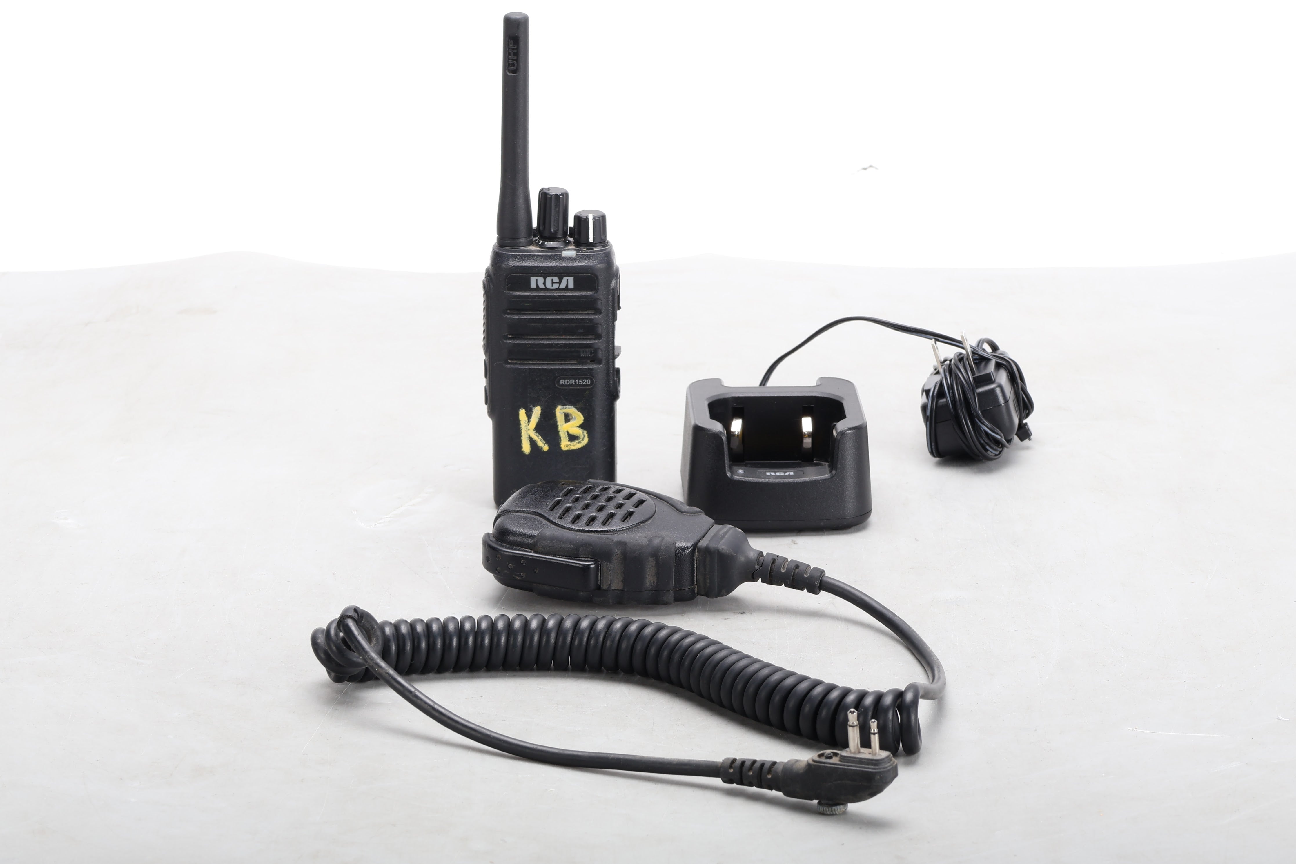 RCA RDR1520 PRODIGI Two-Way Radio Kit With CH1521 Charger and SM310 Mi ...