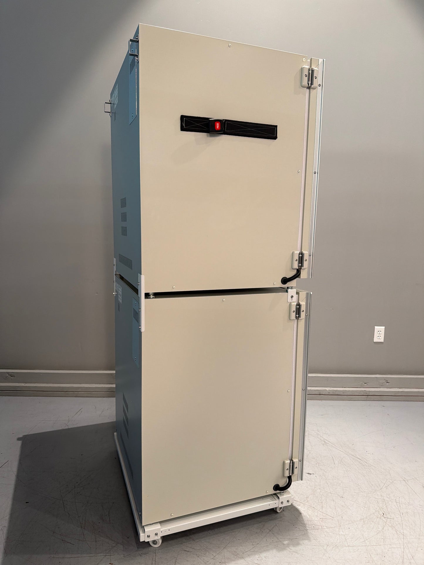 10-887075