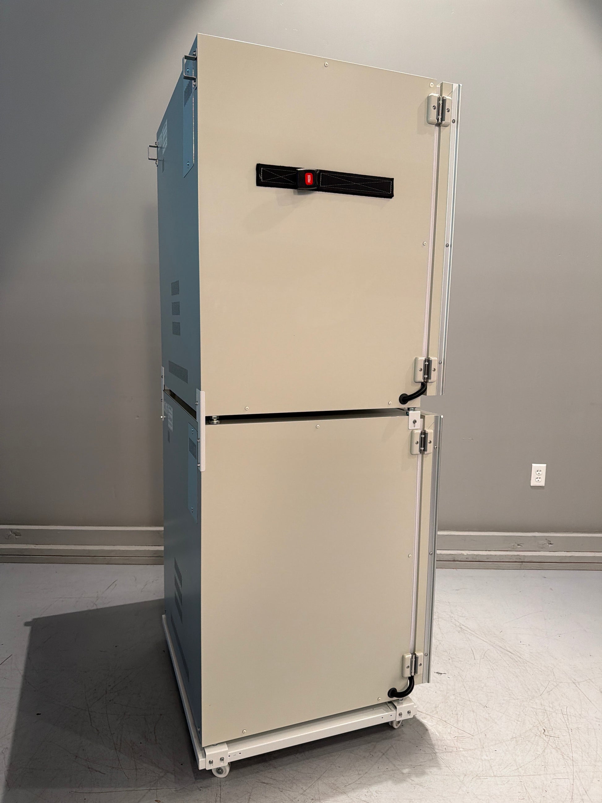 10-887075