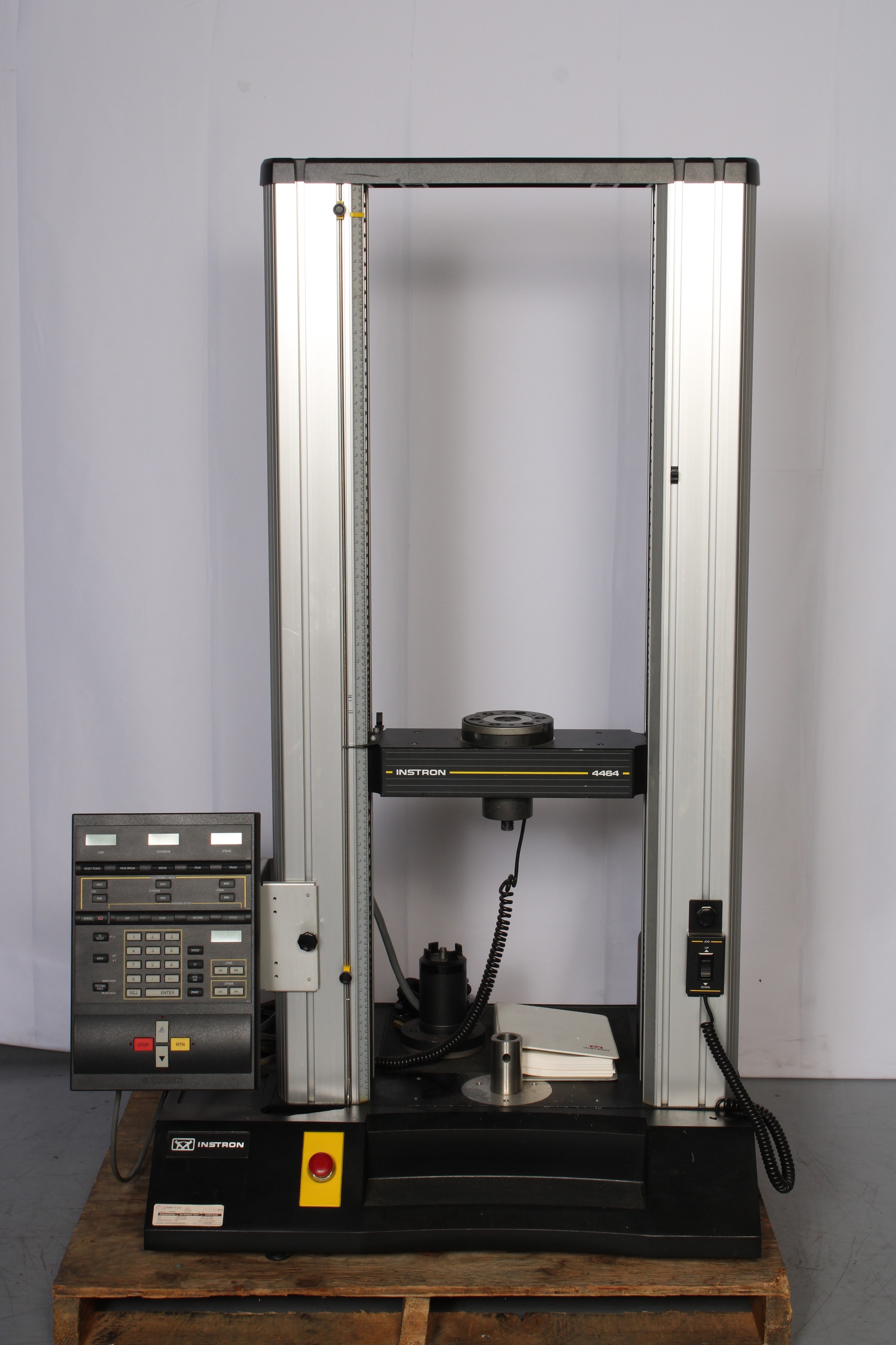 Instron Compression Instrument Instron 4464 Standard 2kN 450lb Tensile & Compression Testing Machine ...