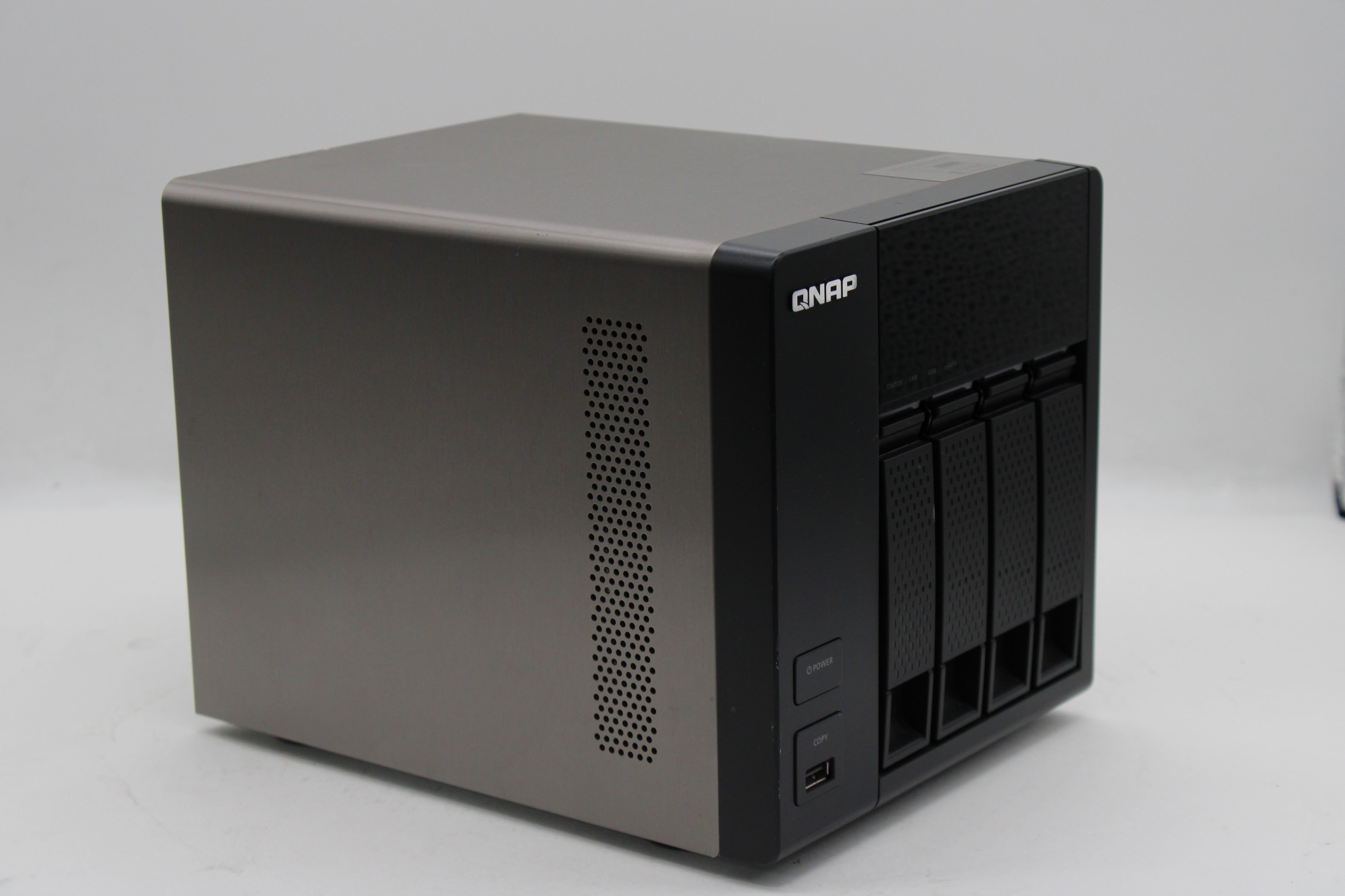 QNAP TS-420 Network Attached Storage / NAS Server ‑ 4 Bays ‑ SATA
