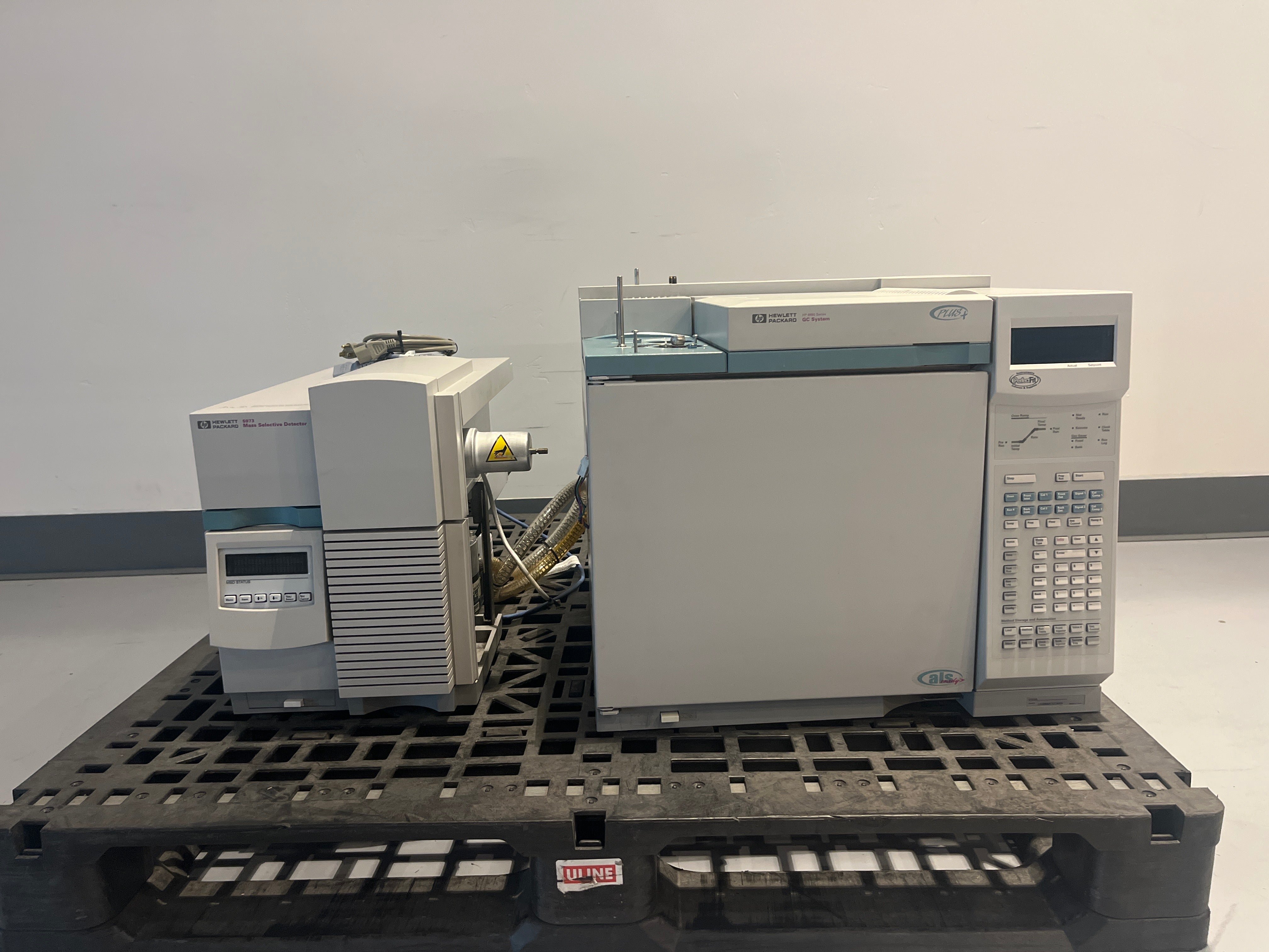 Agilent HP 6890 G1530A GC Gas Chromatograph w/ G1099A 5973N MSD + G258 ...