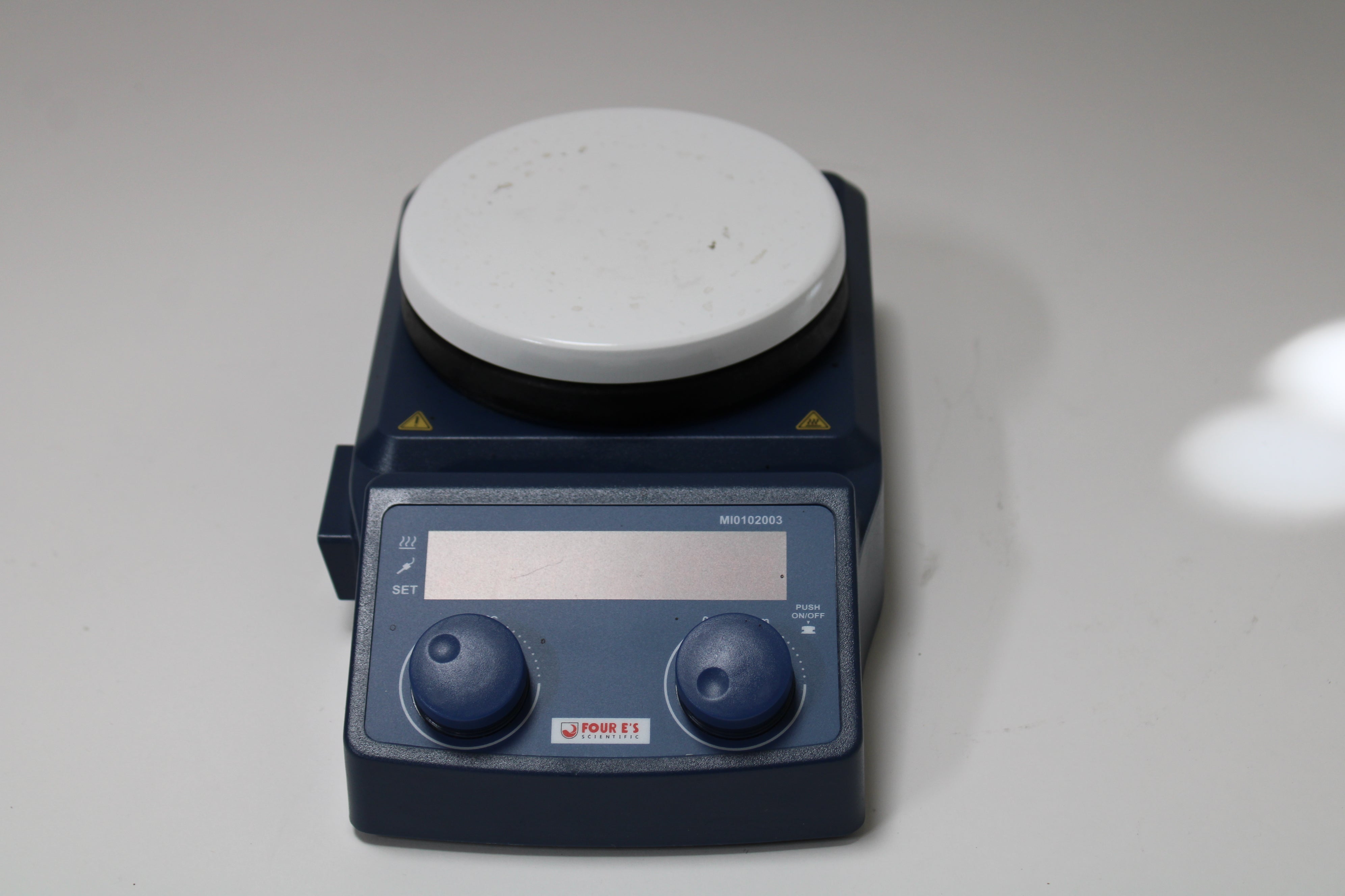 FOUR E'S MI102003 ホットプレート マグネチックスターラー Amazon.co