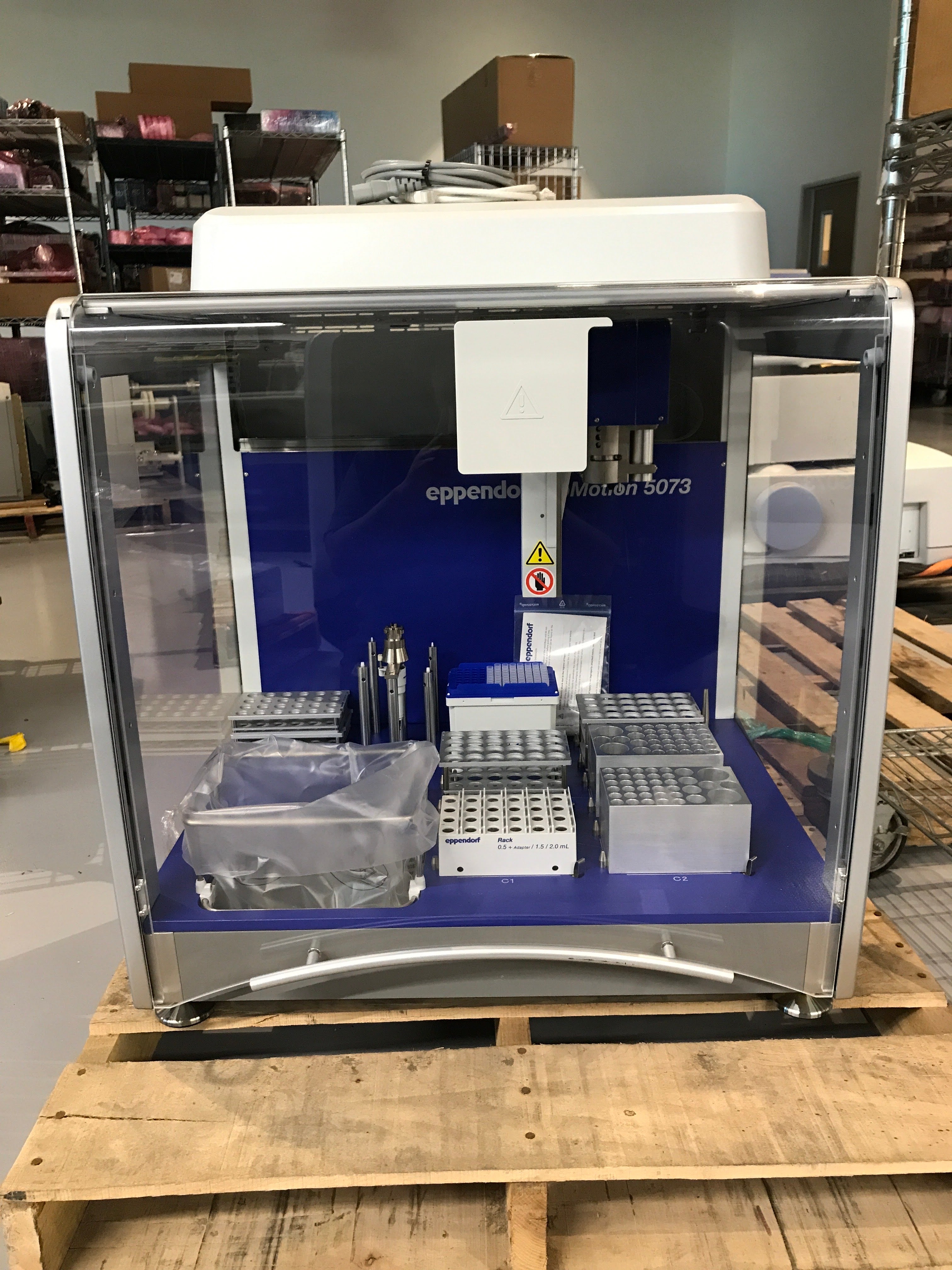 Epmotion Tools Eppendorf epMotion 5073 Automated Liquid Handler Workstation With Acce ...