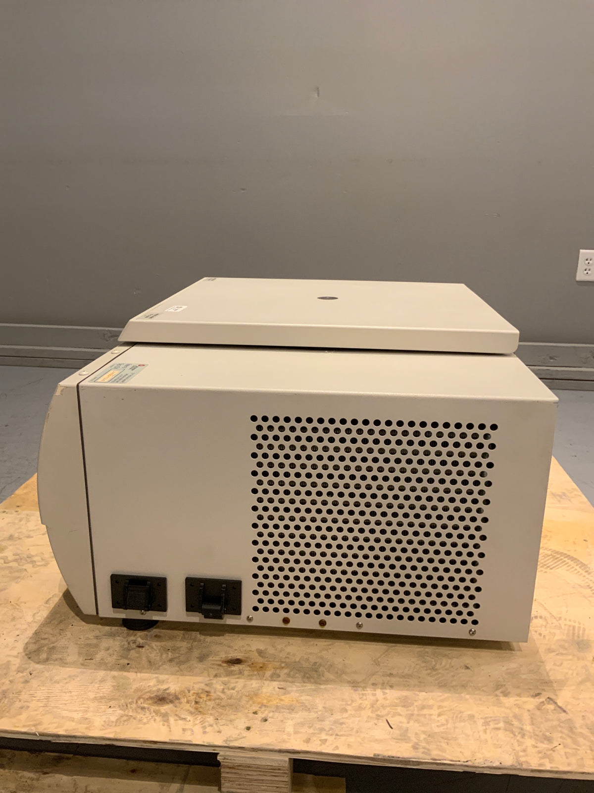 10-890391