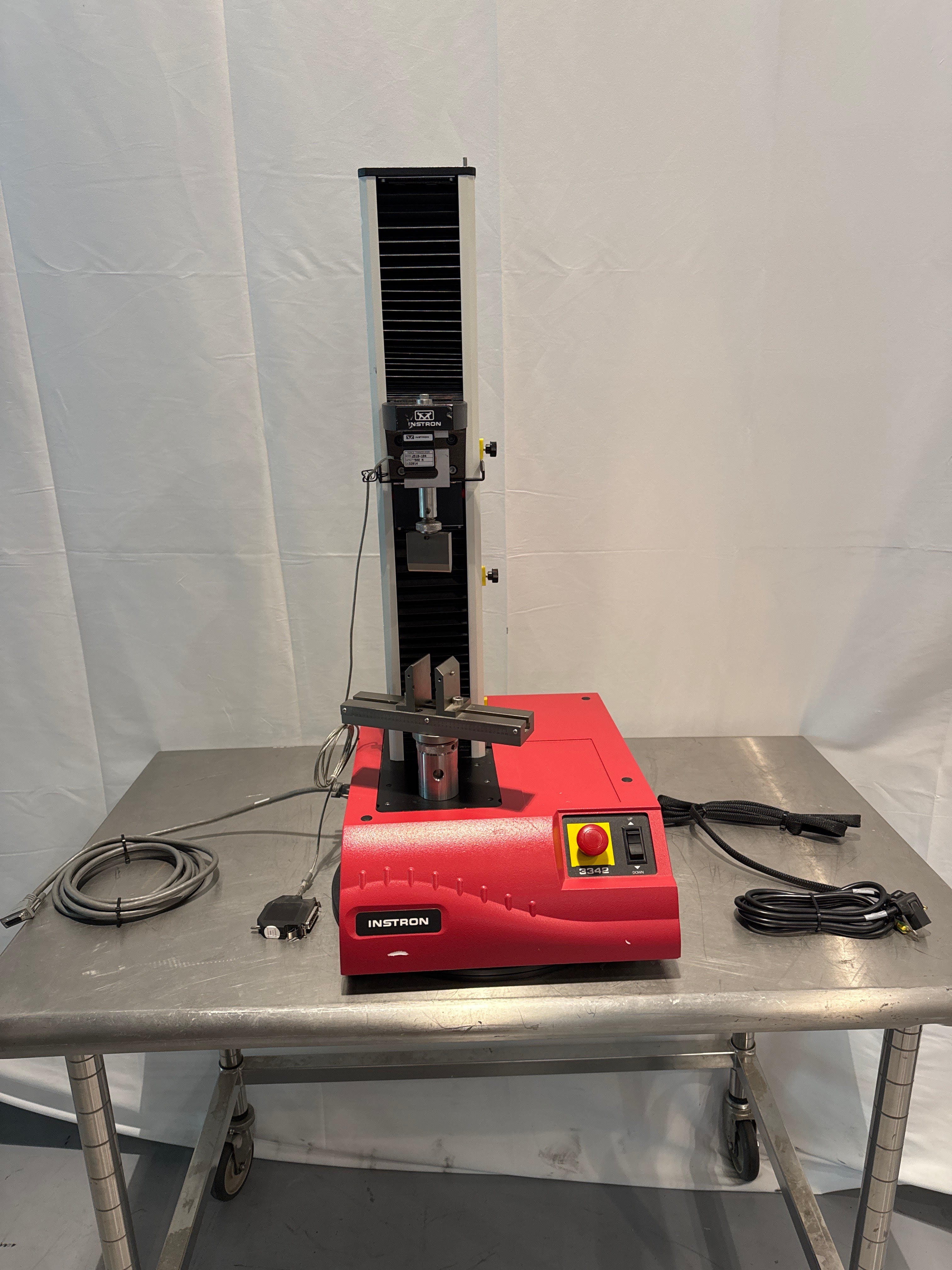 Instron 3342 Single Column Testing System With 2519-102 500N Load Cell ...