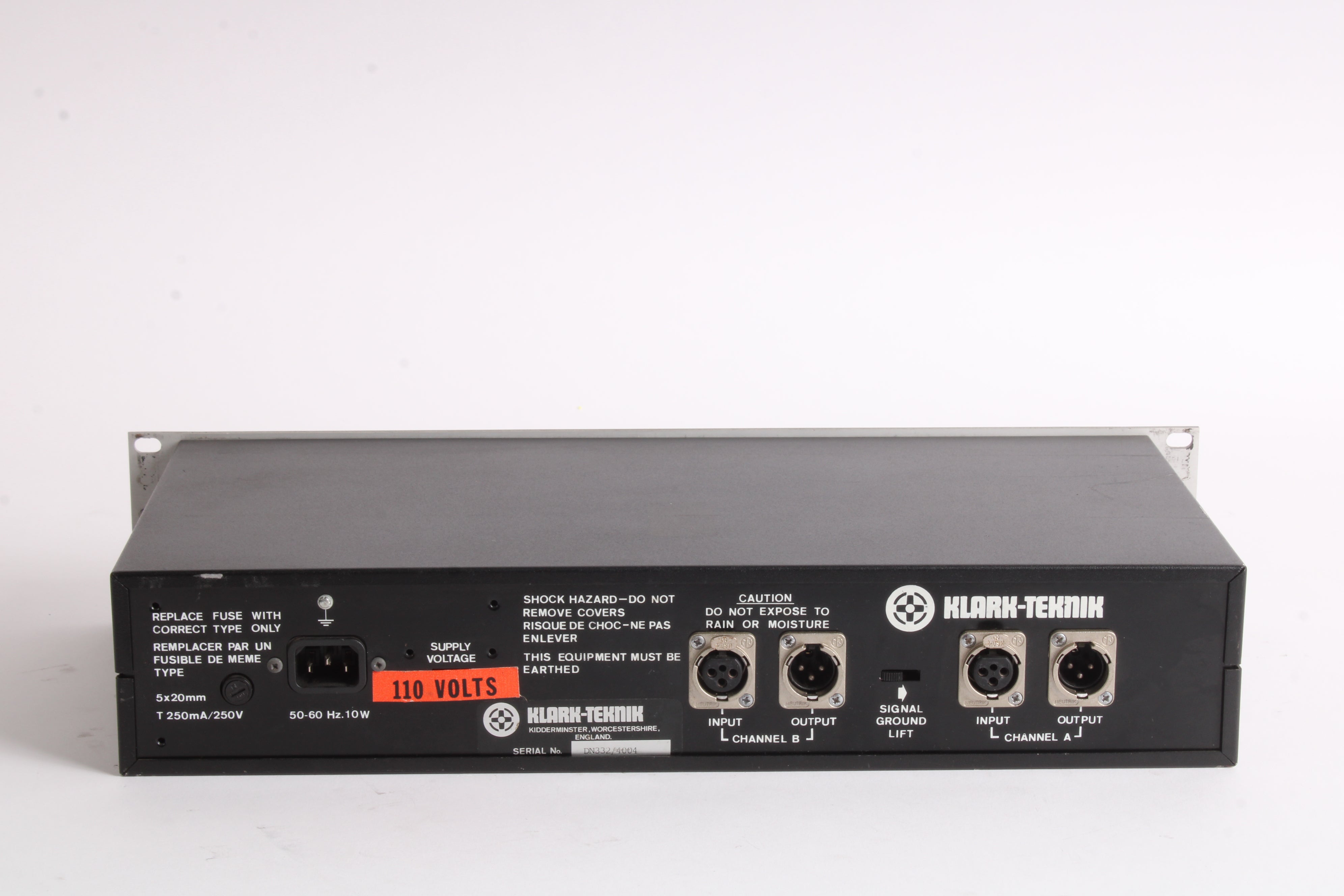 KLARK TEKNIK DN-300 GEQ　2台セット　A Klark Teknik DN332 Graphic Equaliser - AS IS Parts or Repair