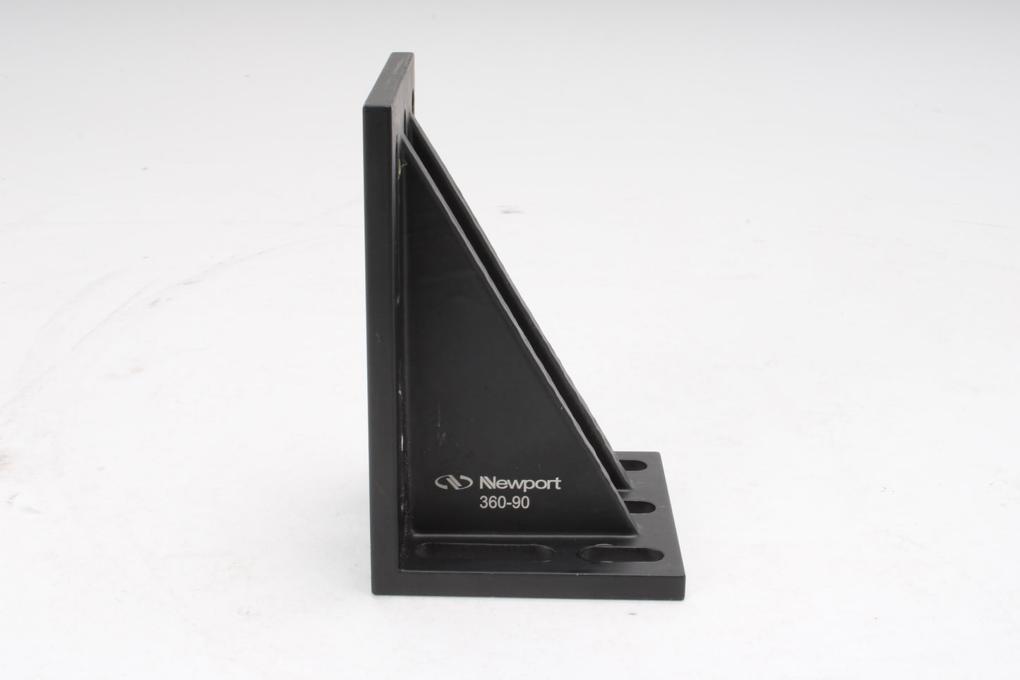 Newport 360-90, Angle Bracket, 90d Degree, Slotted Faces – NTC Tech