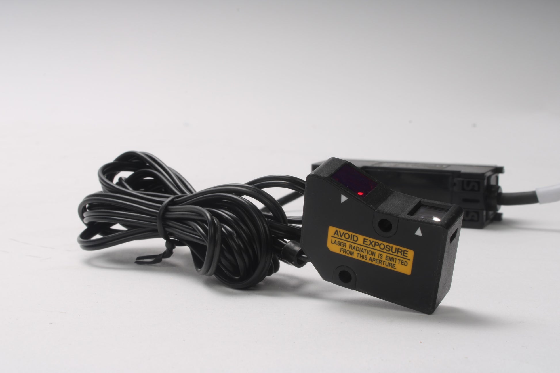 Keyence LV-21A Digital Laser Sensor With Keyence LV-H37 Reflective Sen ...