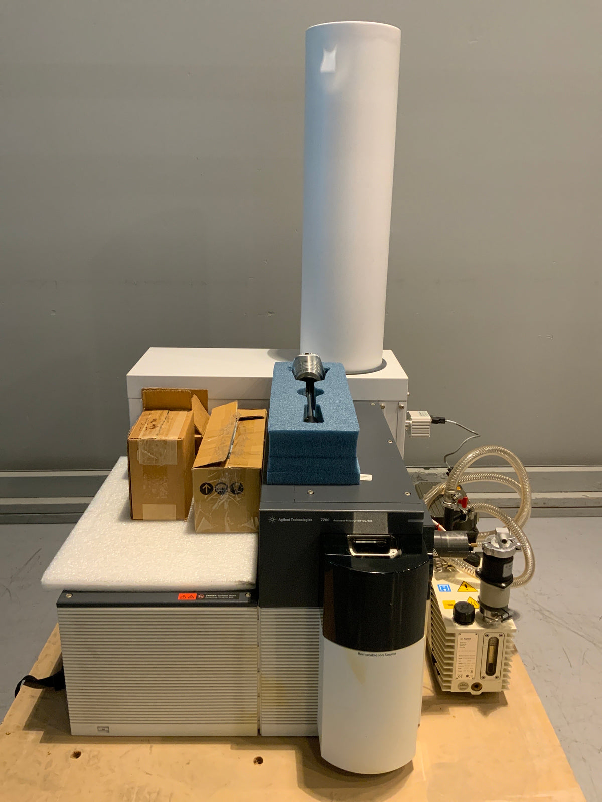 10-890440