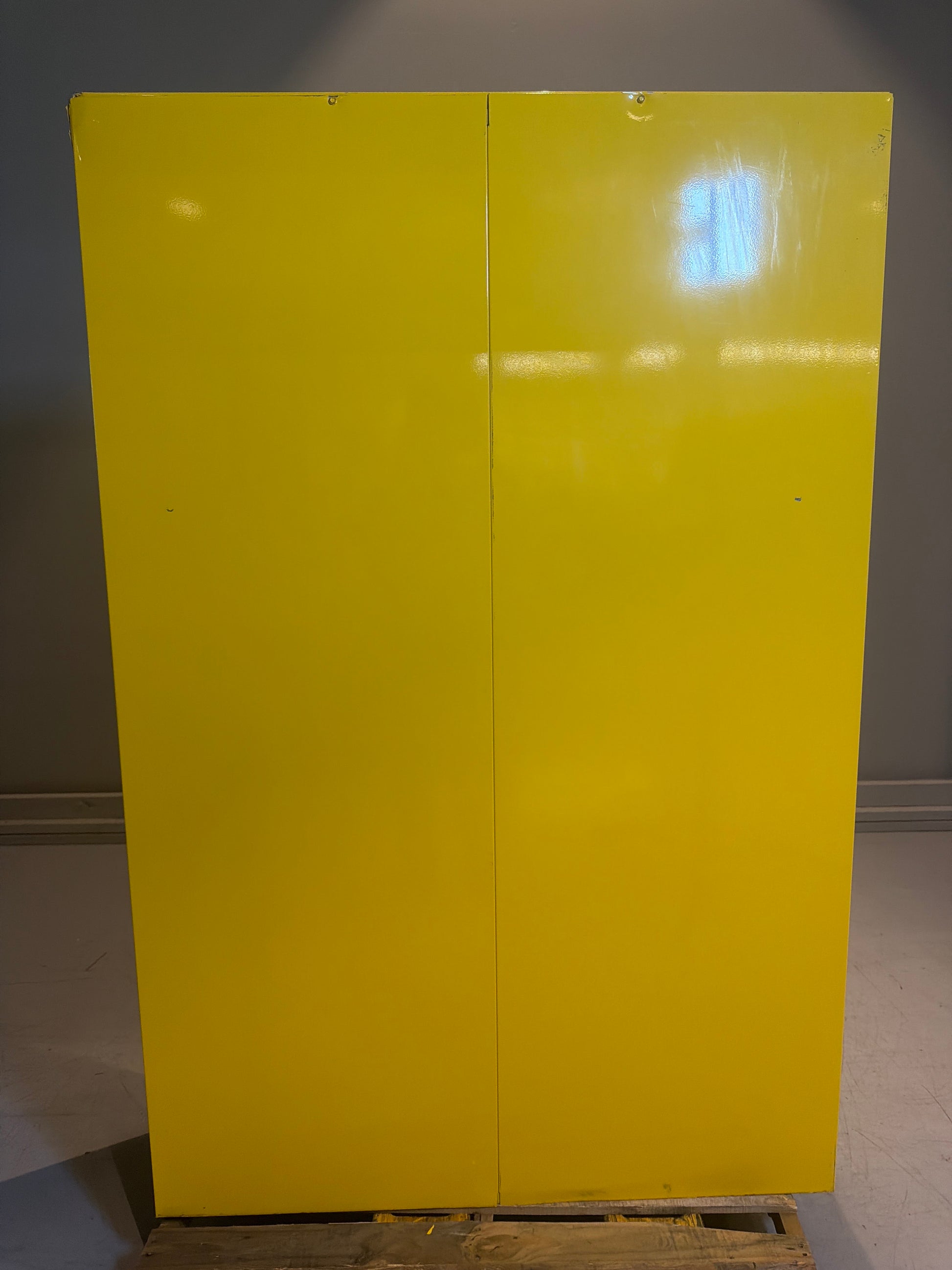 10-881806
