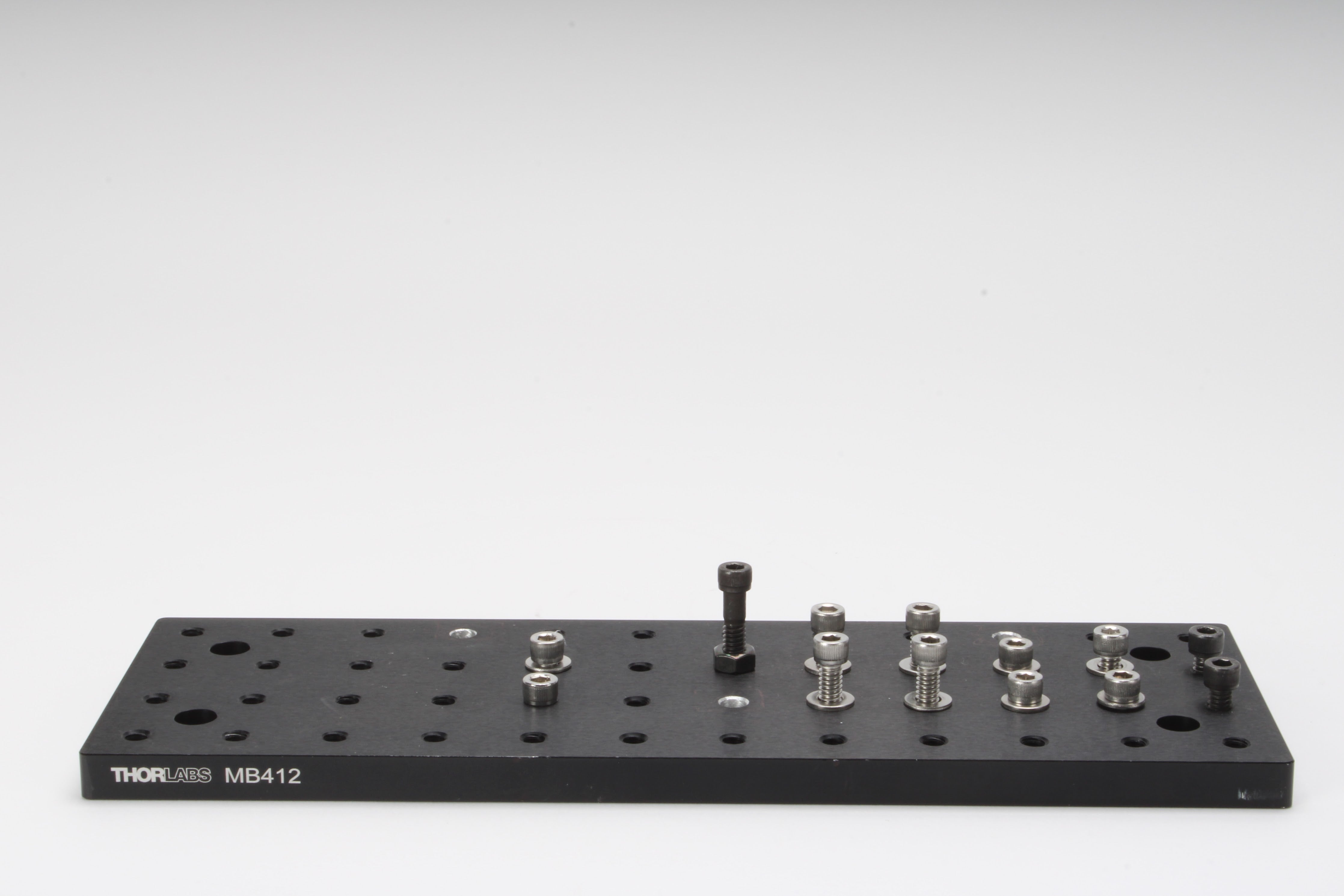 ThorLabs MB412 Aluminum Breadboard 4