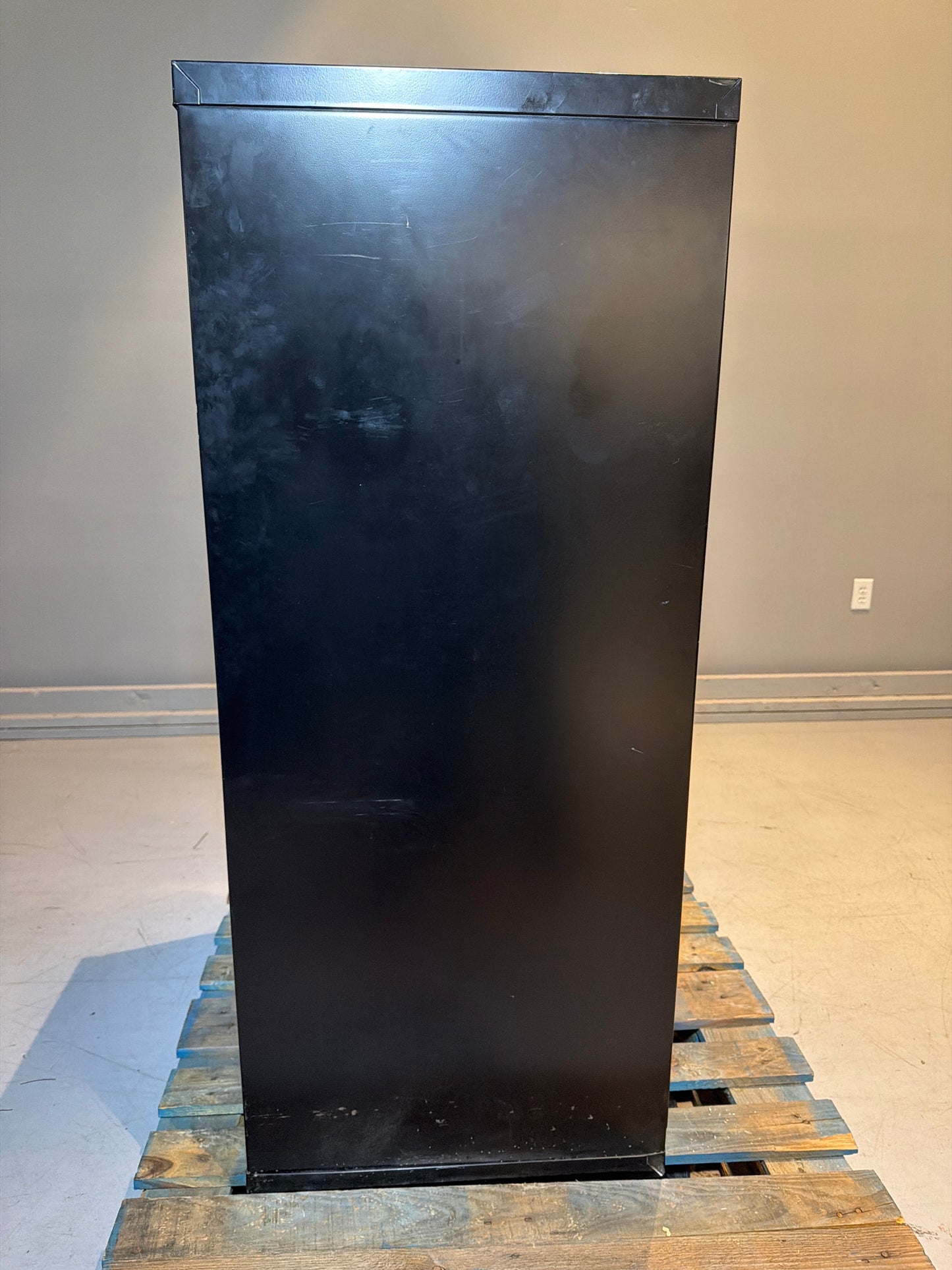 10-881600