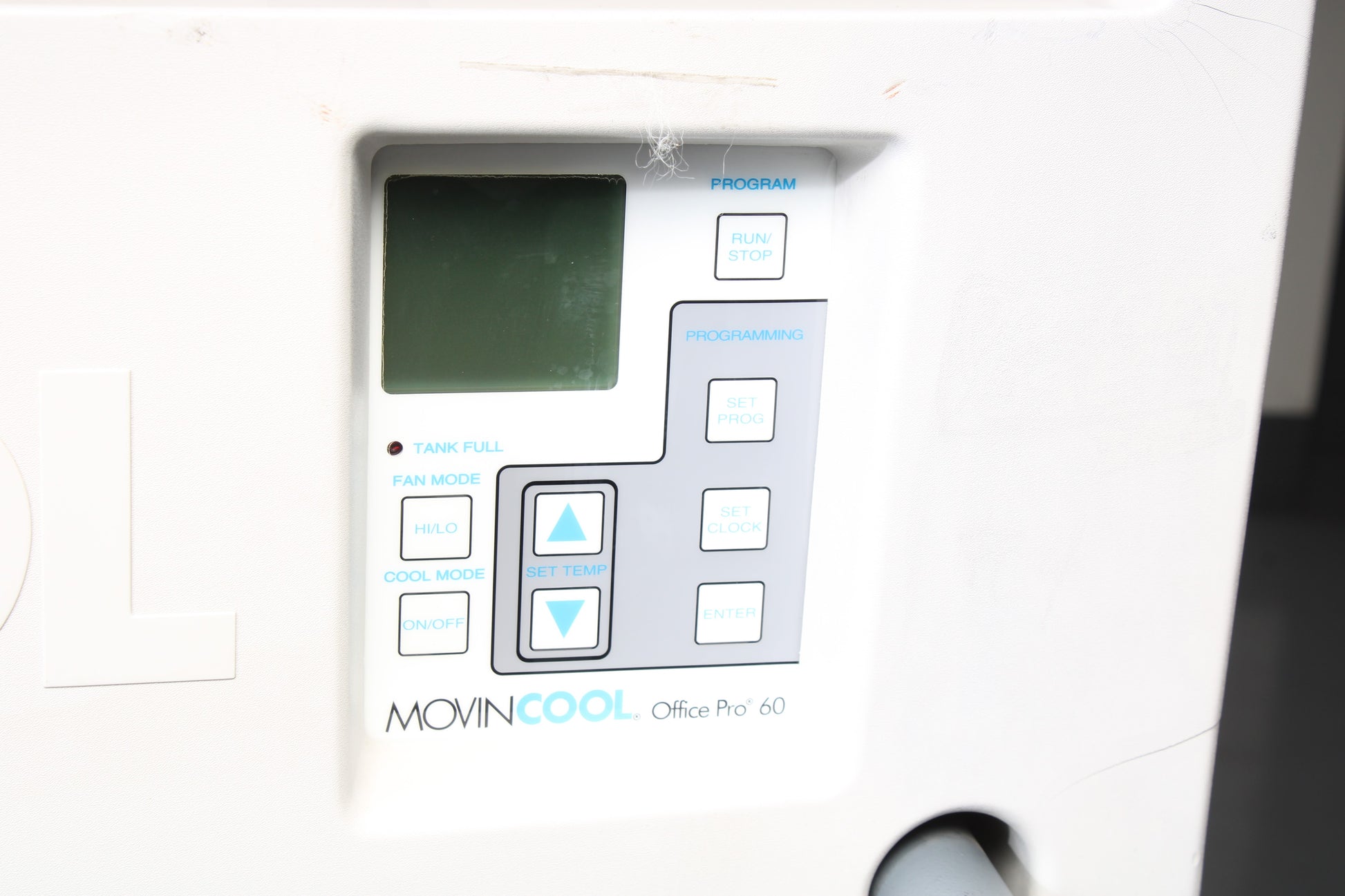 10-821040