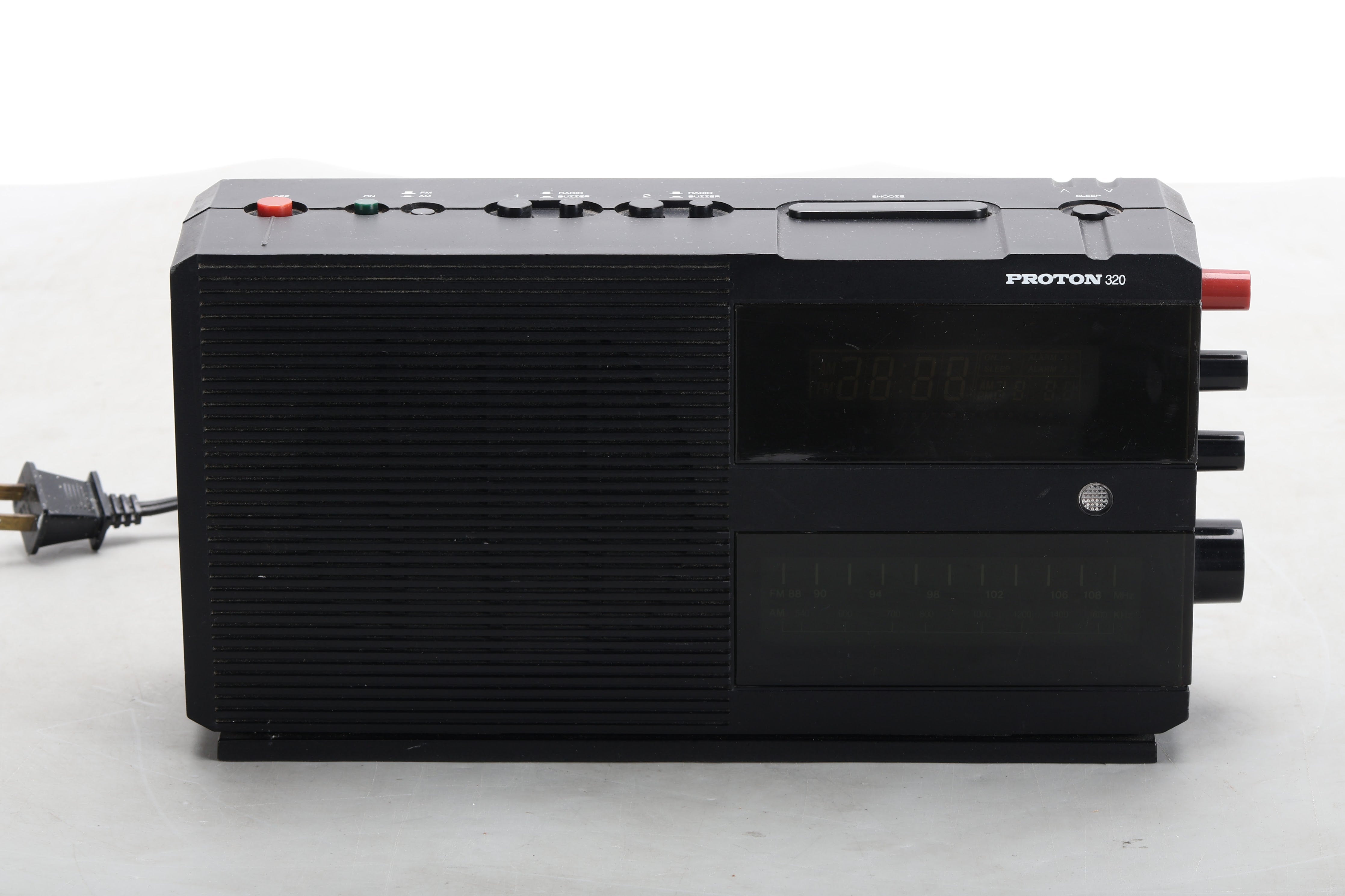 Proton 320 Dual Digital Alarm Clock AM/FM Radio - Fair Condition – NTC Tech