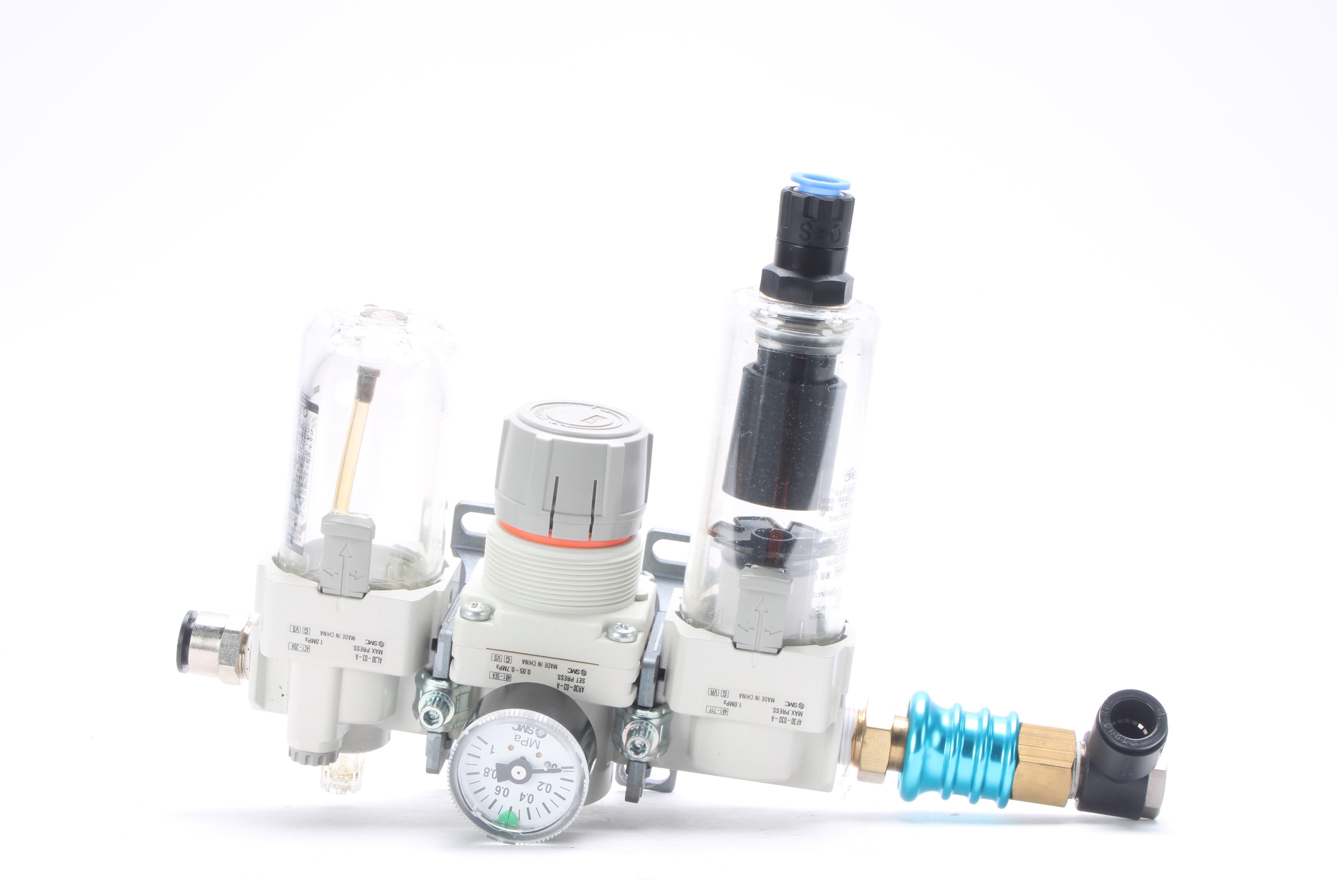 SMC AR30-03-A Pressure Regulator W/ AF30-03D-A Filter and AL30-03-A Lu ...