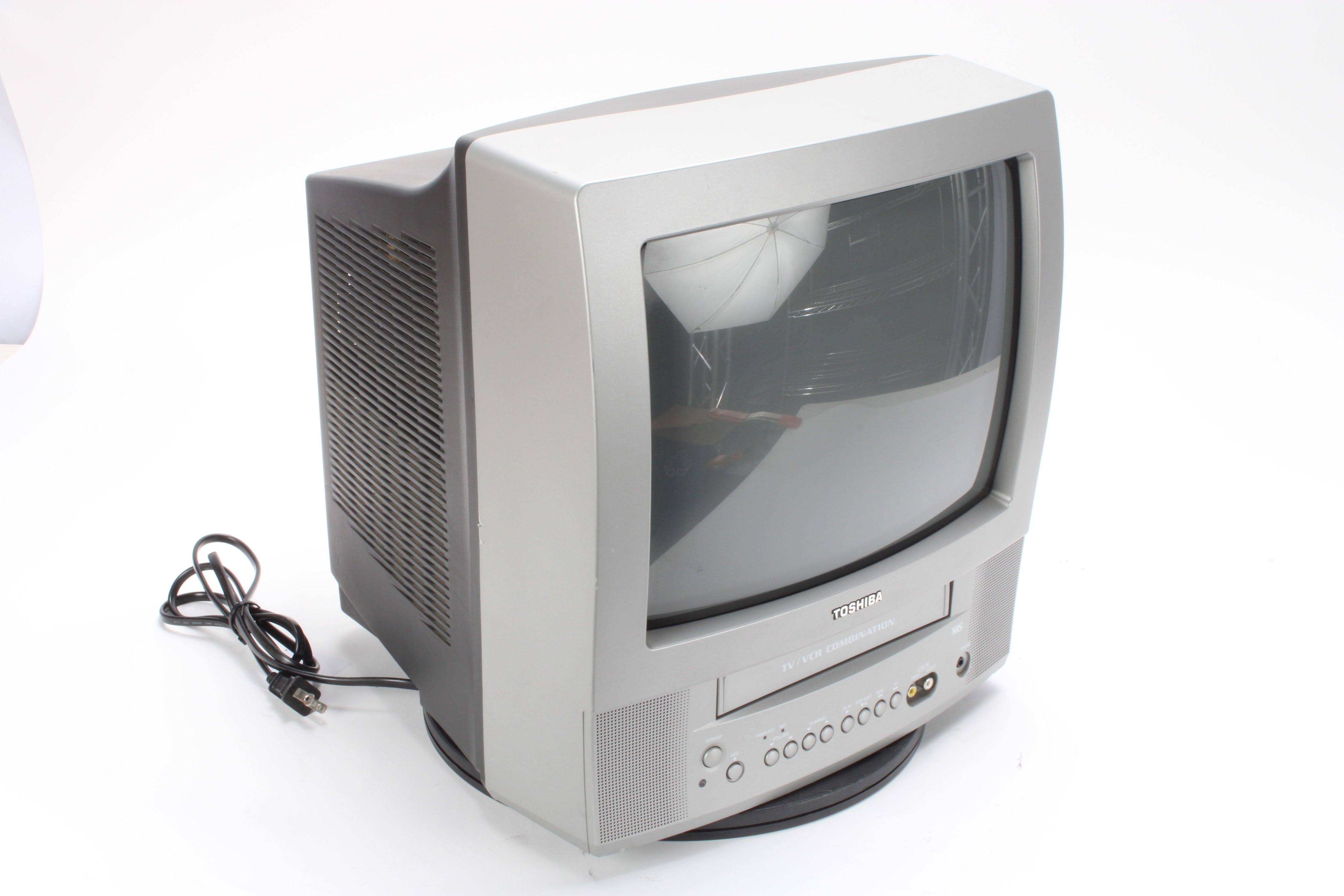 Toshiba MV13N3 13