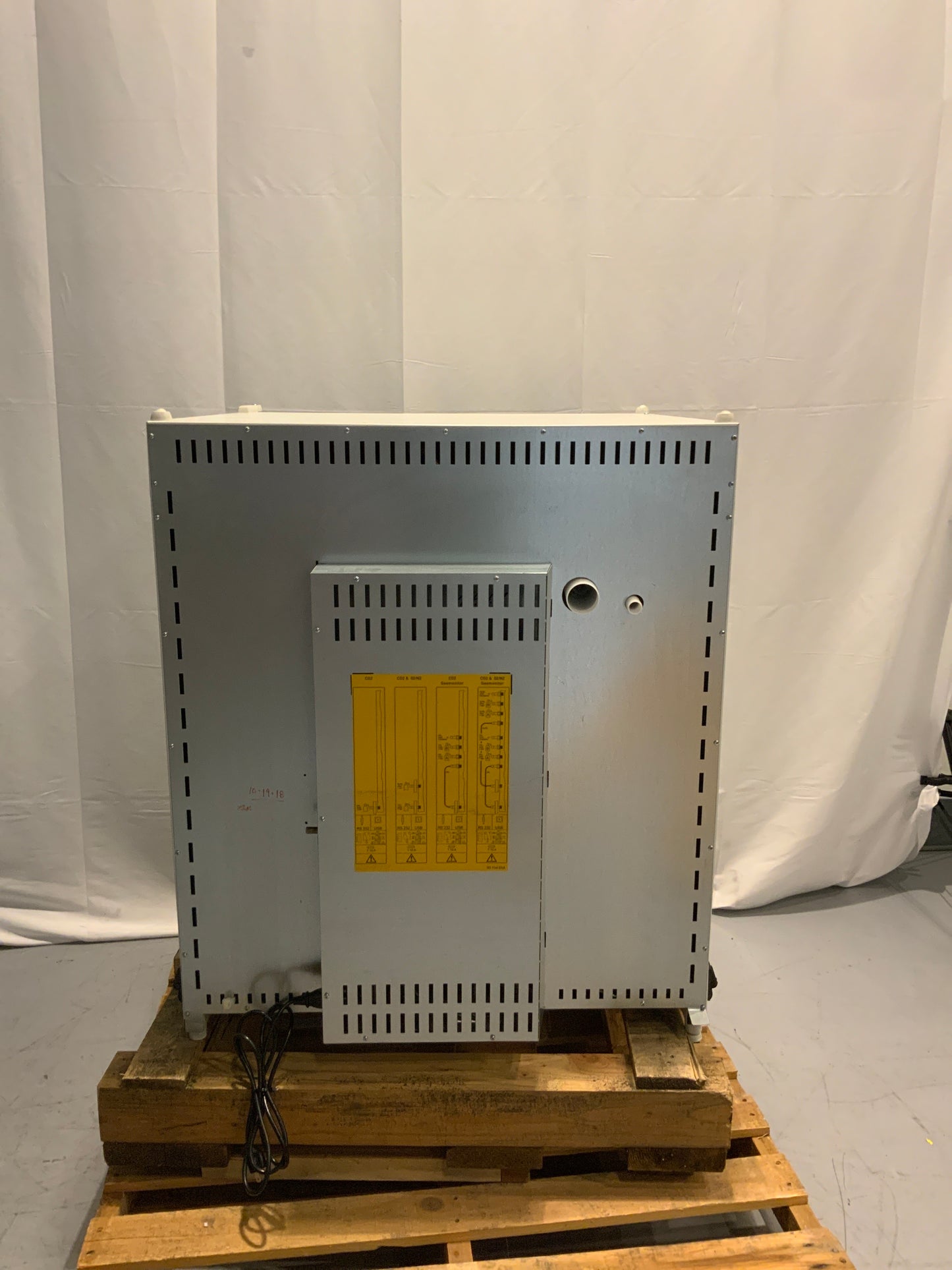 10-800272