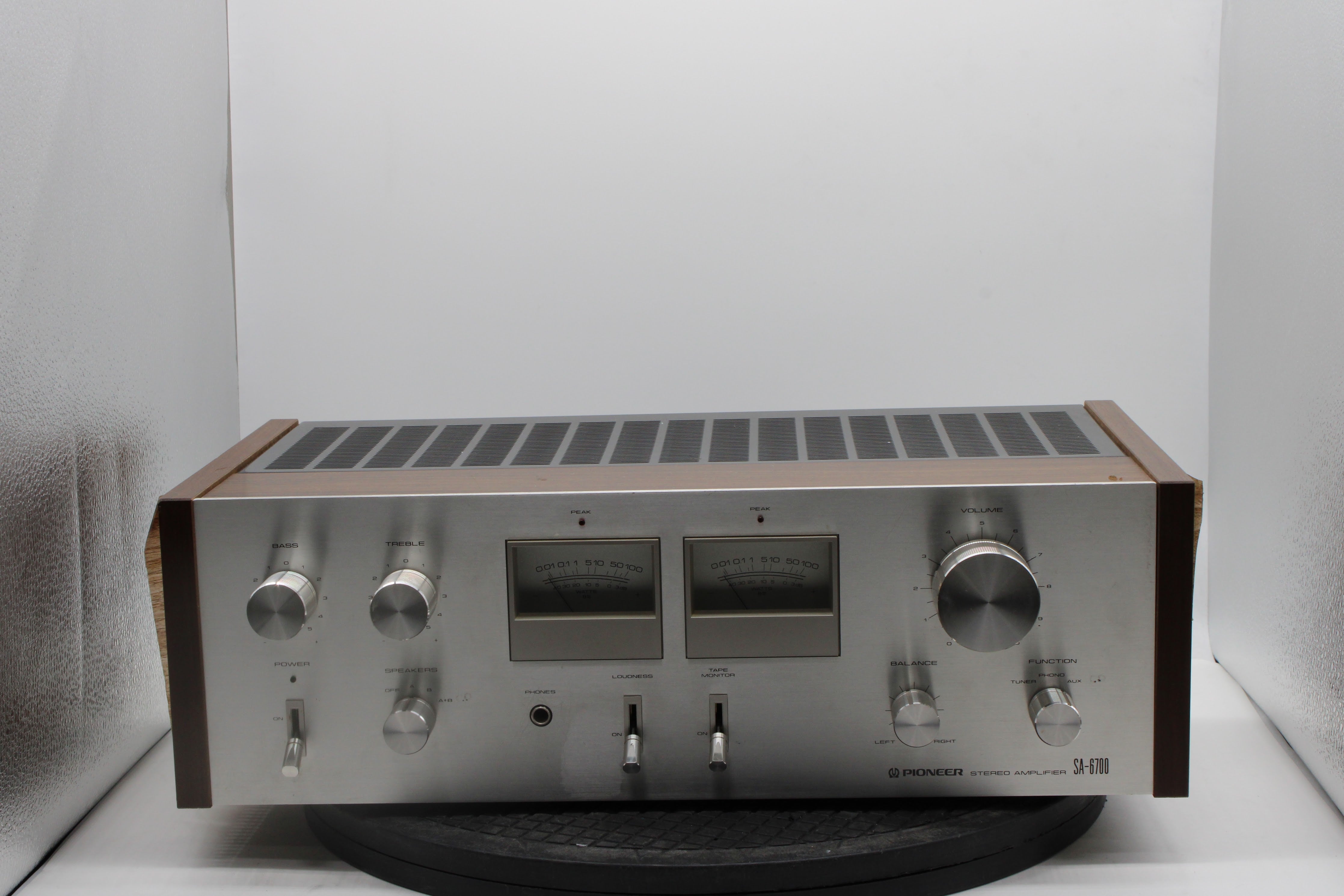 Pioneer Corporation SA-6700 Stereo Integrated Power Amplifier