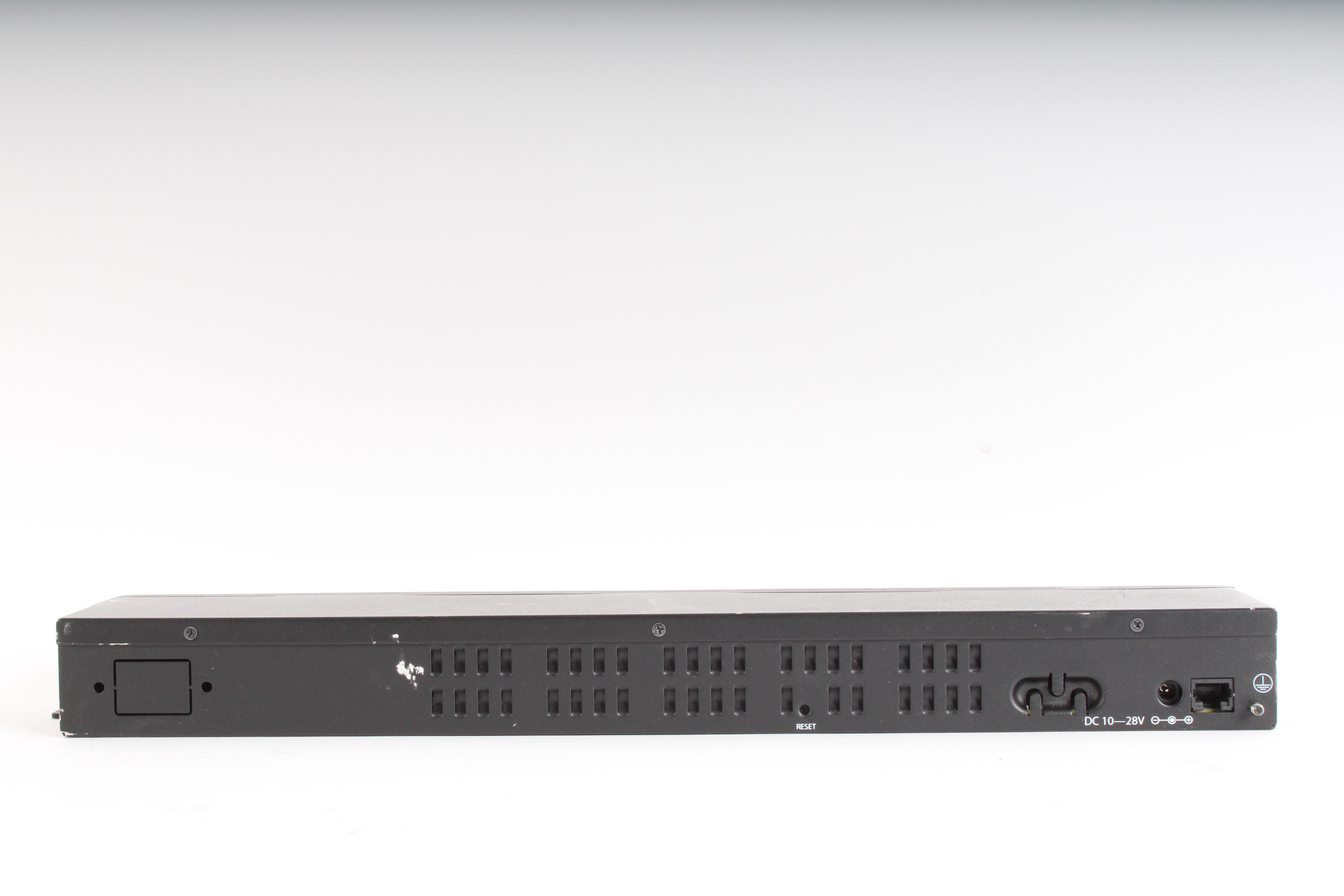 MikroTik RouterBOARD RB2011UiAS-RM Router - Fair Condition – NTC Tech