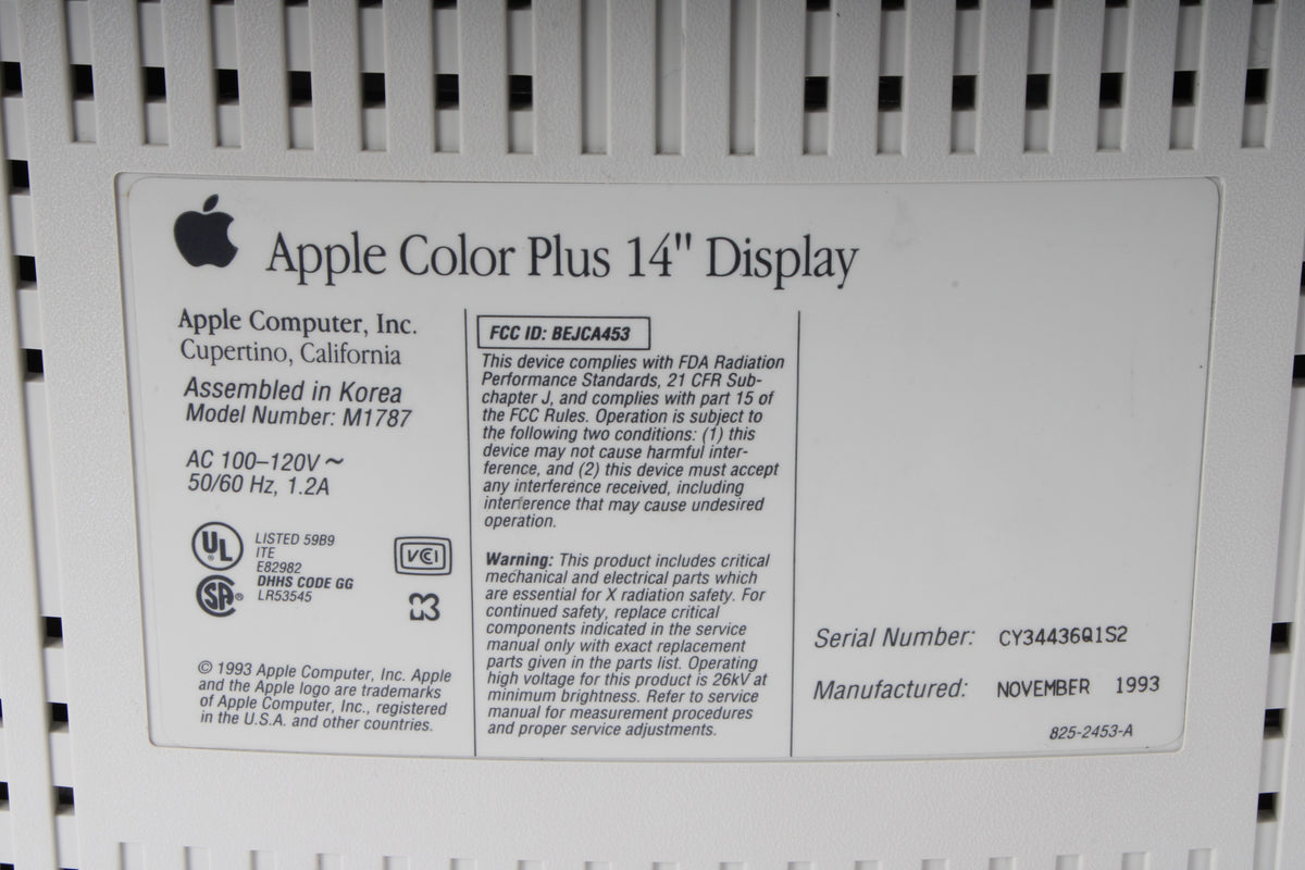 Apple Macintosh Color Plus M1787 14
