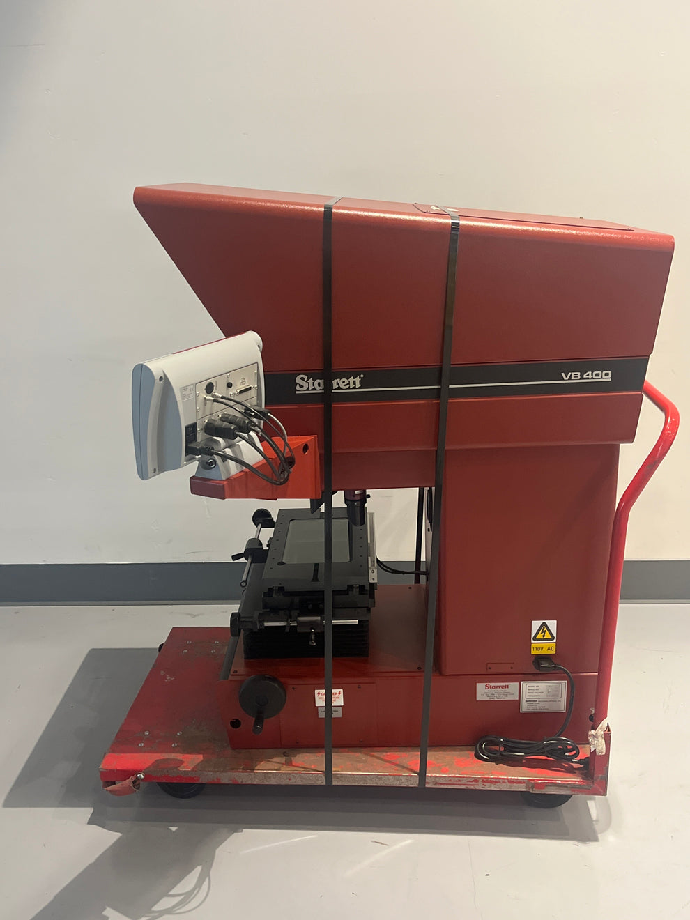 Starret VB400 Vertical Benchtop Optical Comparator With IHM Quadra-Che ...