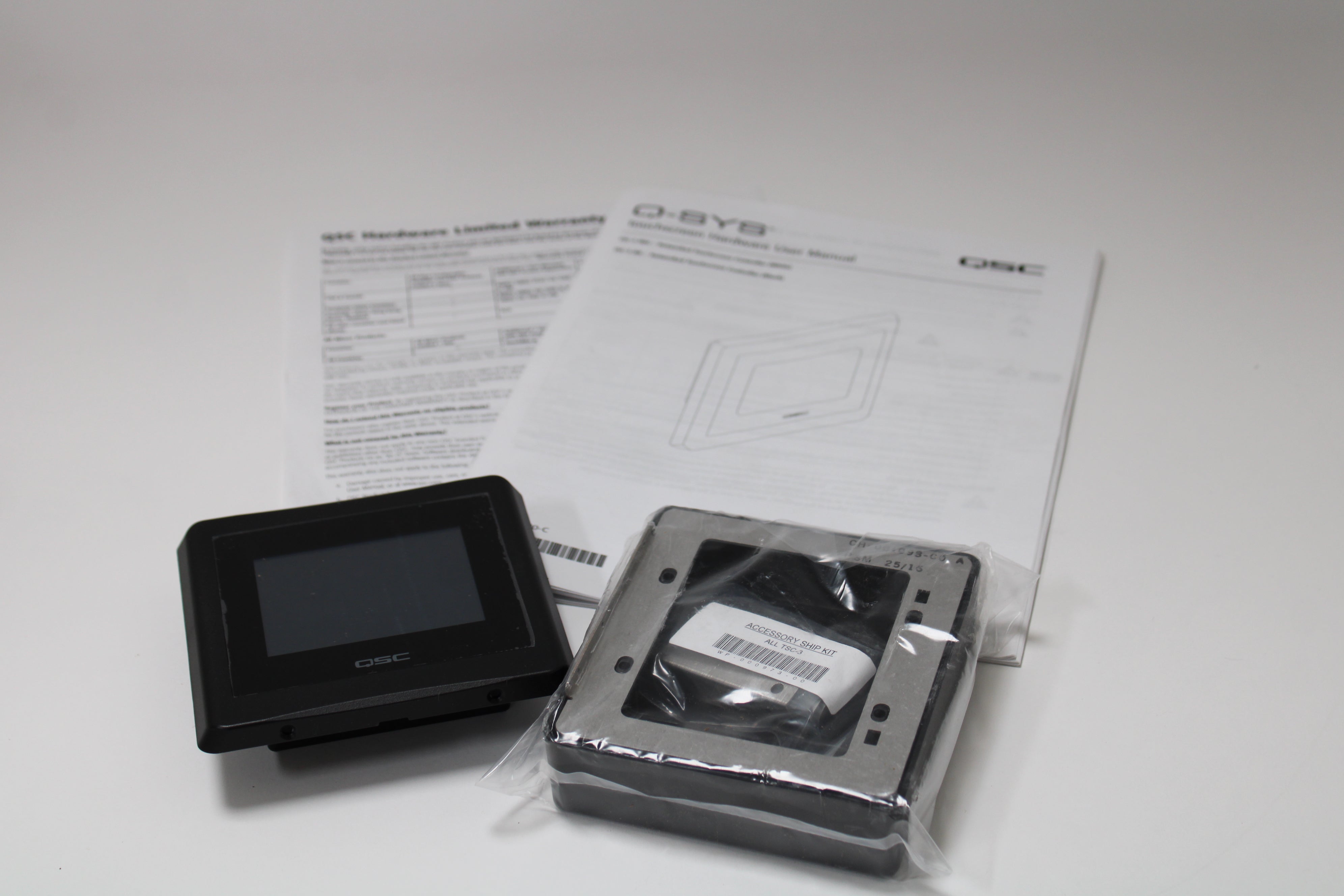 QSC TSC-3-BK Q-SYS High Definition Networked Touchscreen Controller ...