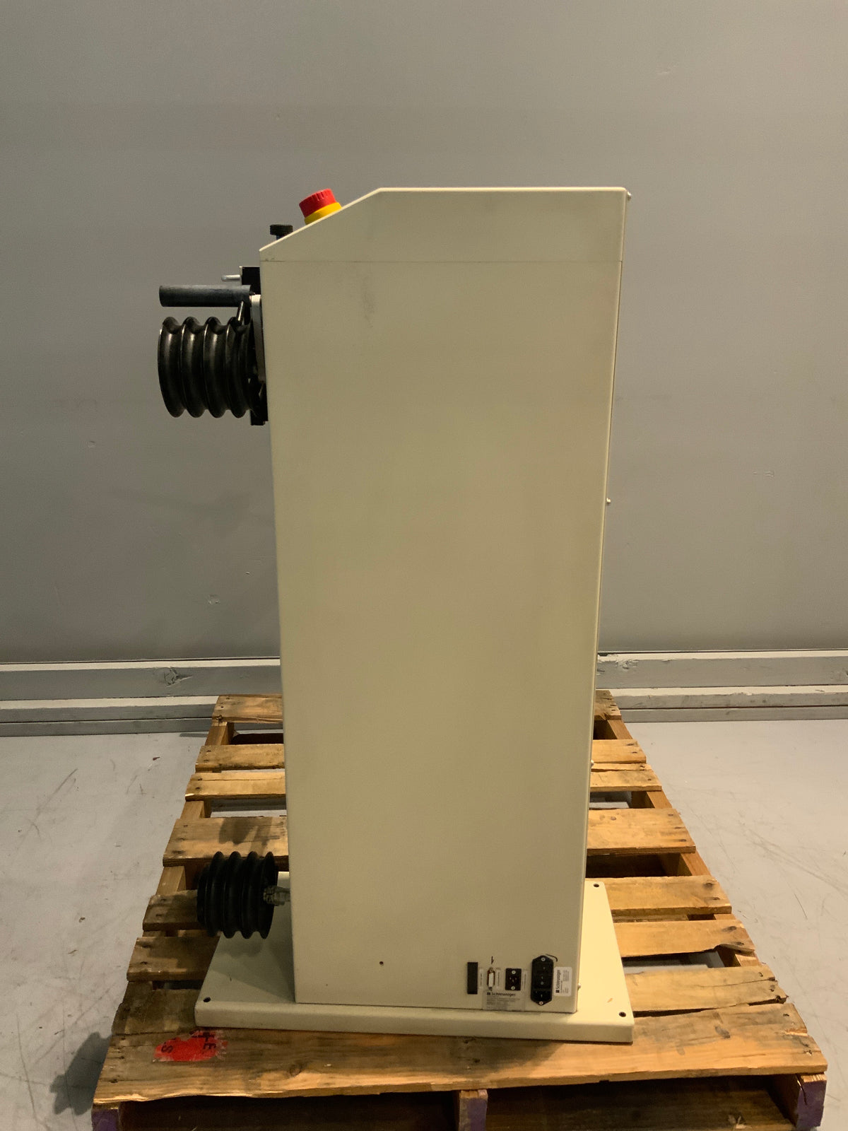 10-890435