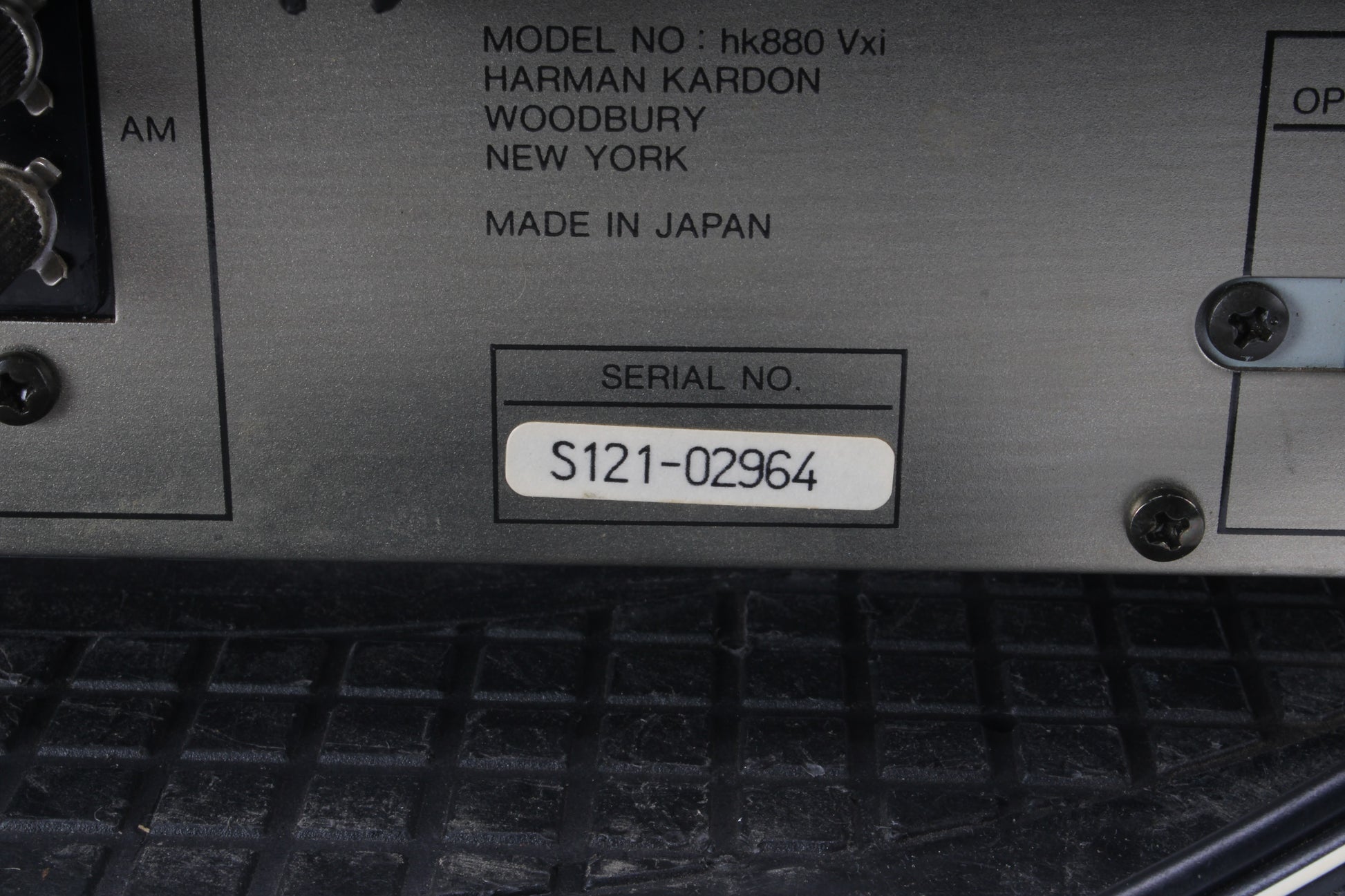 10-748220