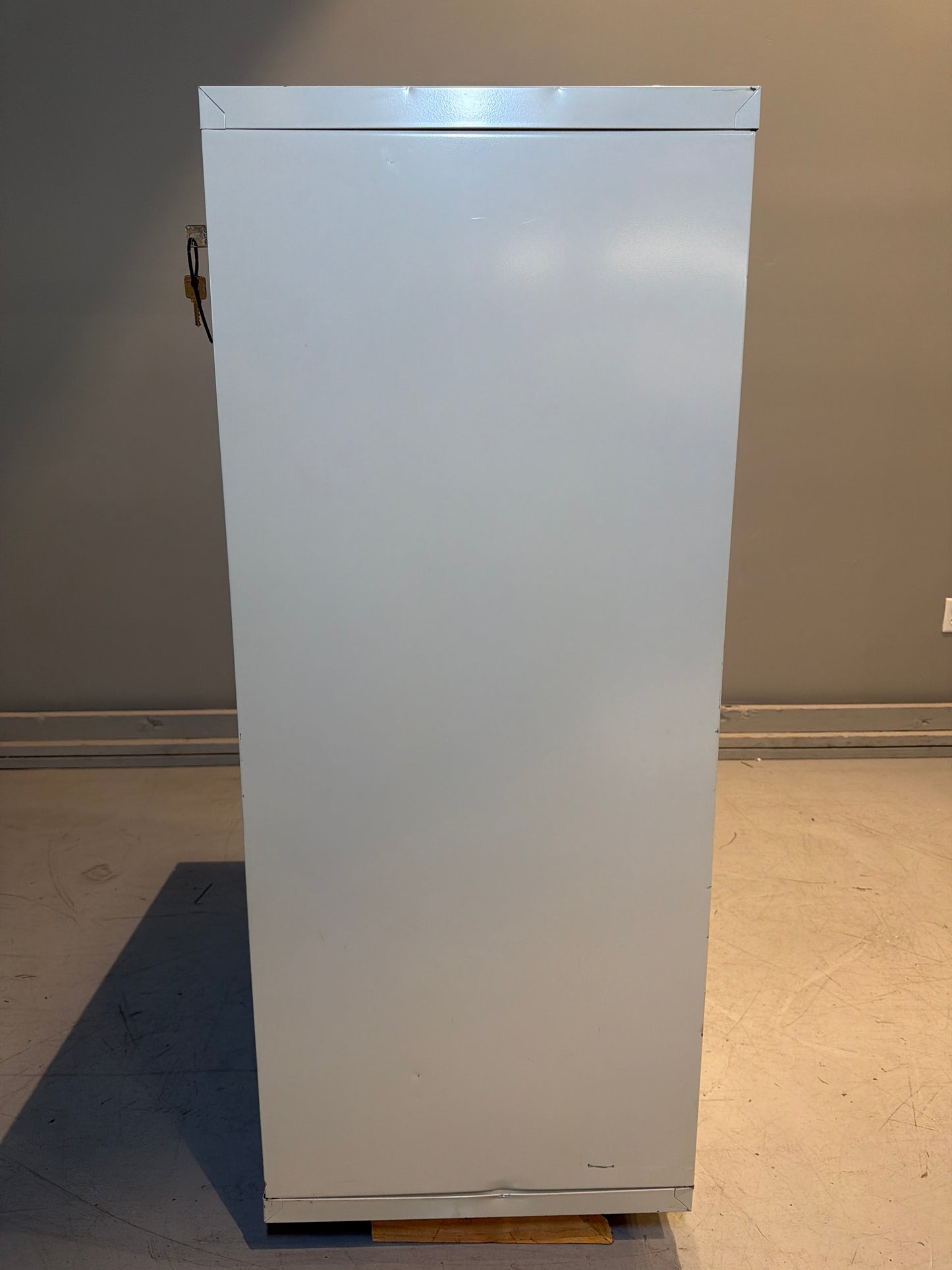 10-879888