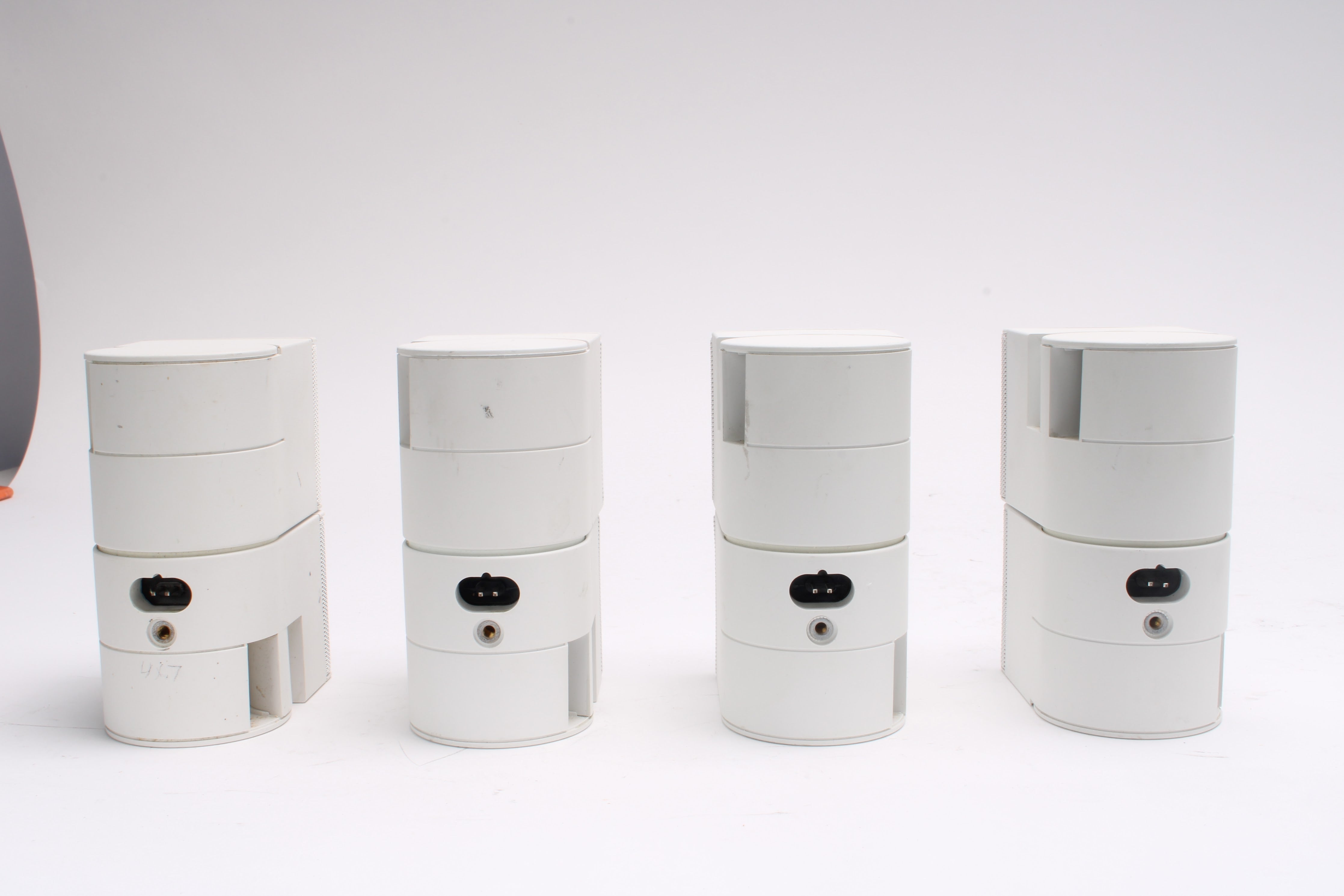 Bose Jewel Cube Center Channel Speaker Lot of 4 - White - Fair