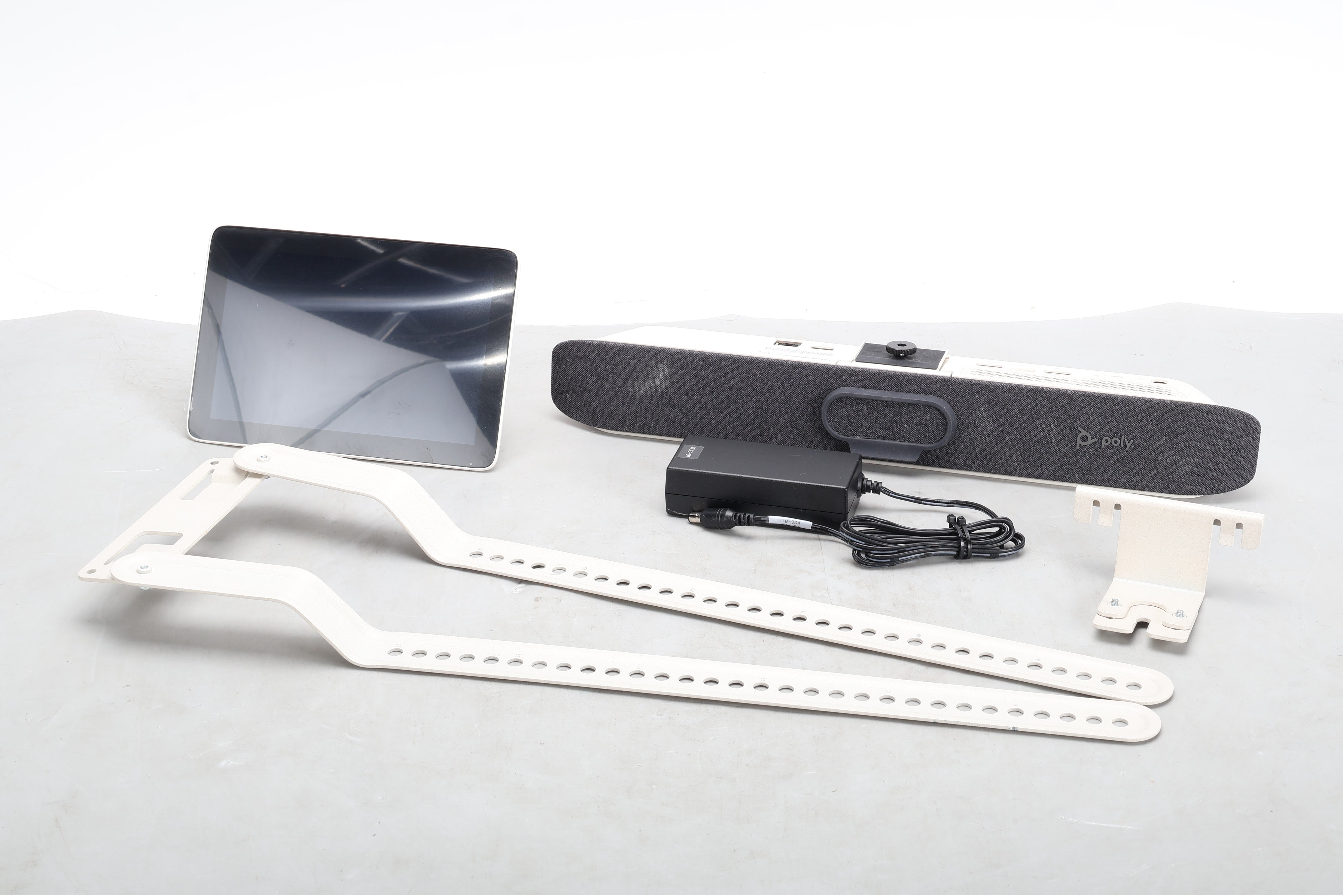 Polycom Poly Studio X30 Video Bar With TC8 8