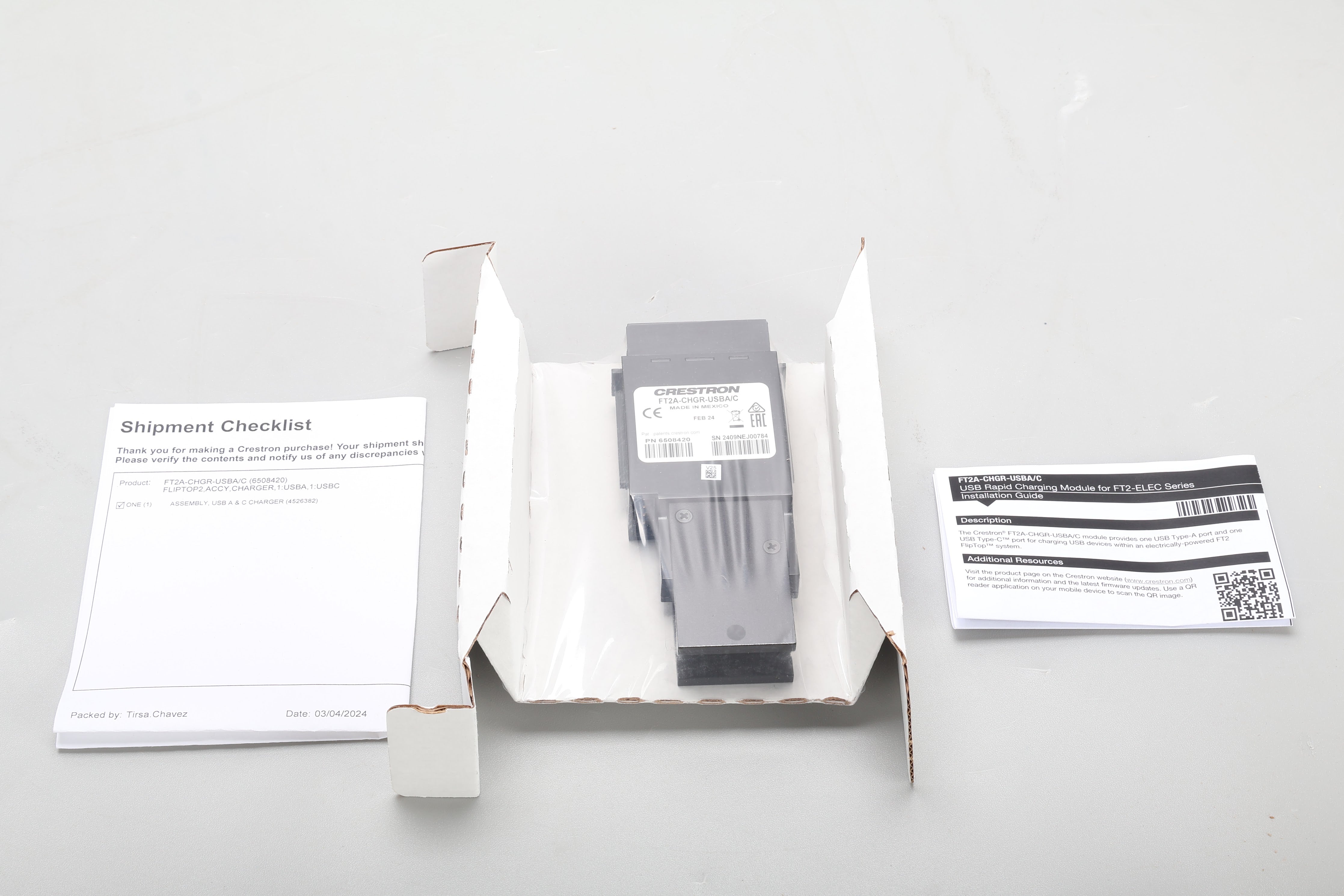 Crestron FT2A-CHGR-USBA/C USB Rapid Charging Module – NTC Tech
