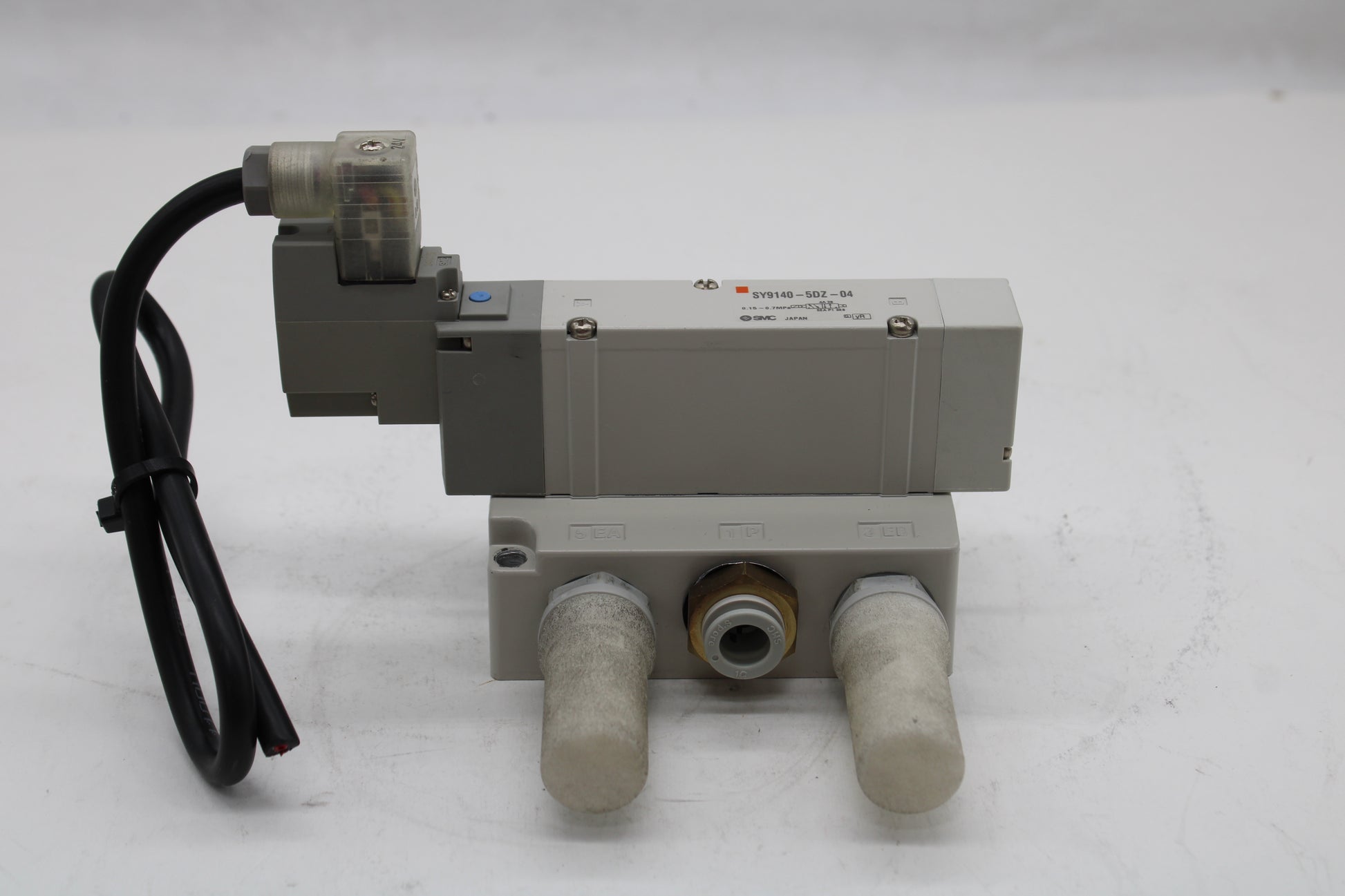 SMC 1x SY91405DZ04 Solenoid Valve With Manifold NTC Tech