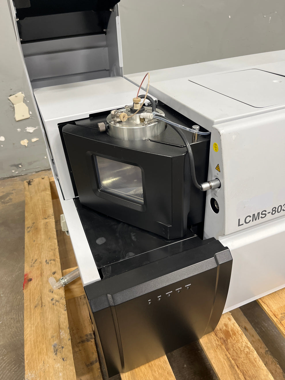 Shimadzu LCMS-8030 Triple Quadruple LC / MS / MS System / Mass Spectro ...