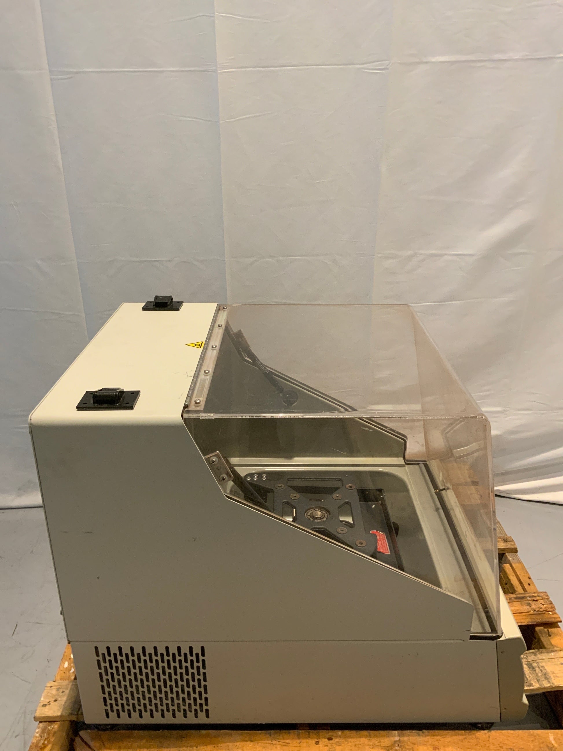 10-803576