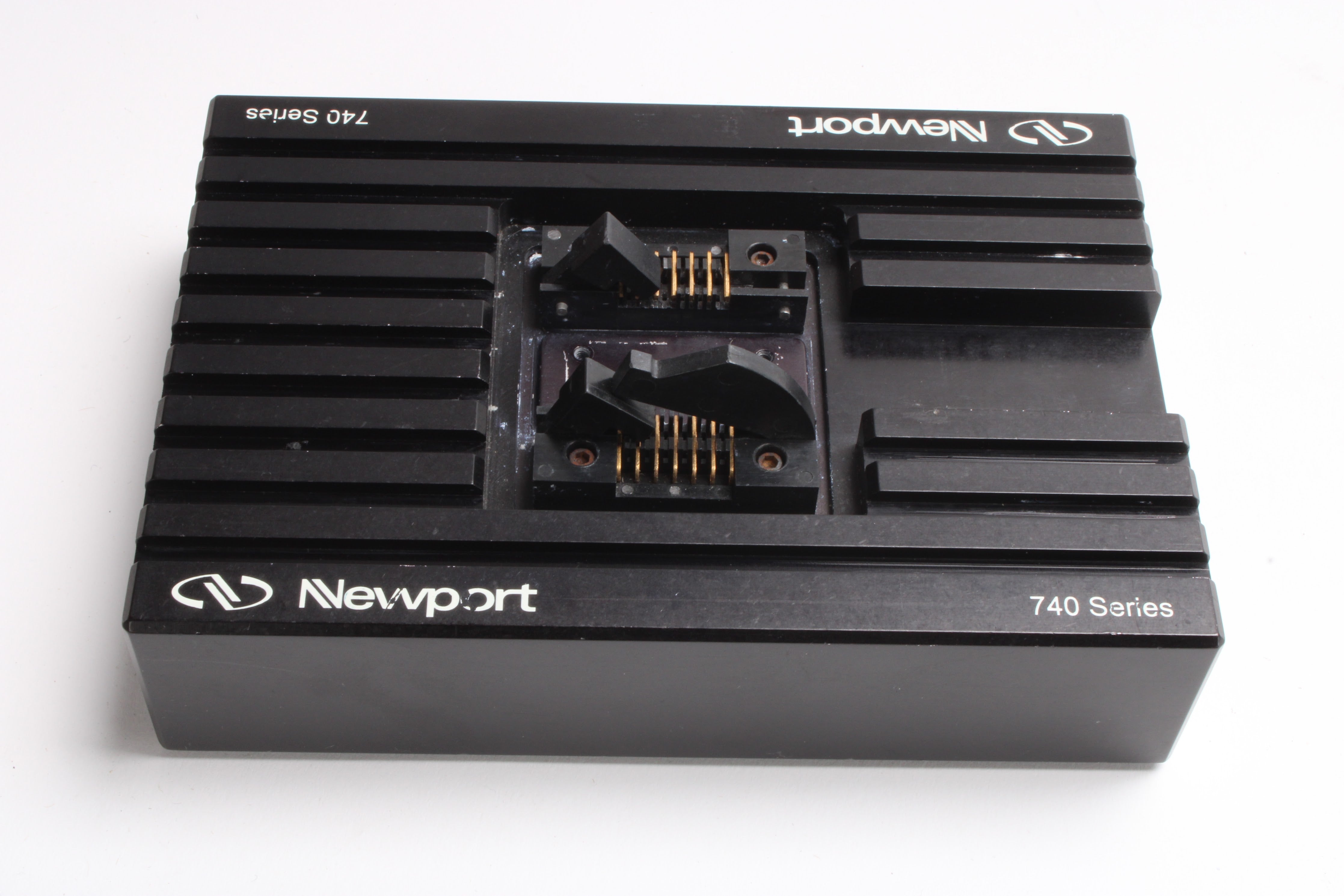 Newport 744 Butterfly Telecom Laser Diode Mount – NTC Tech