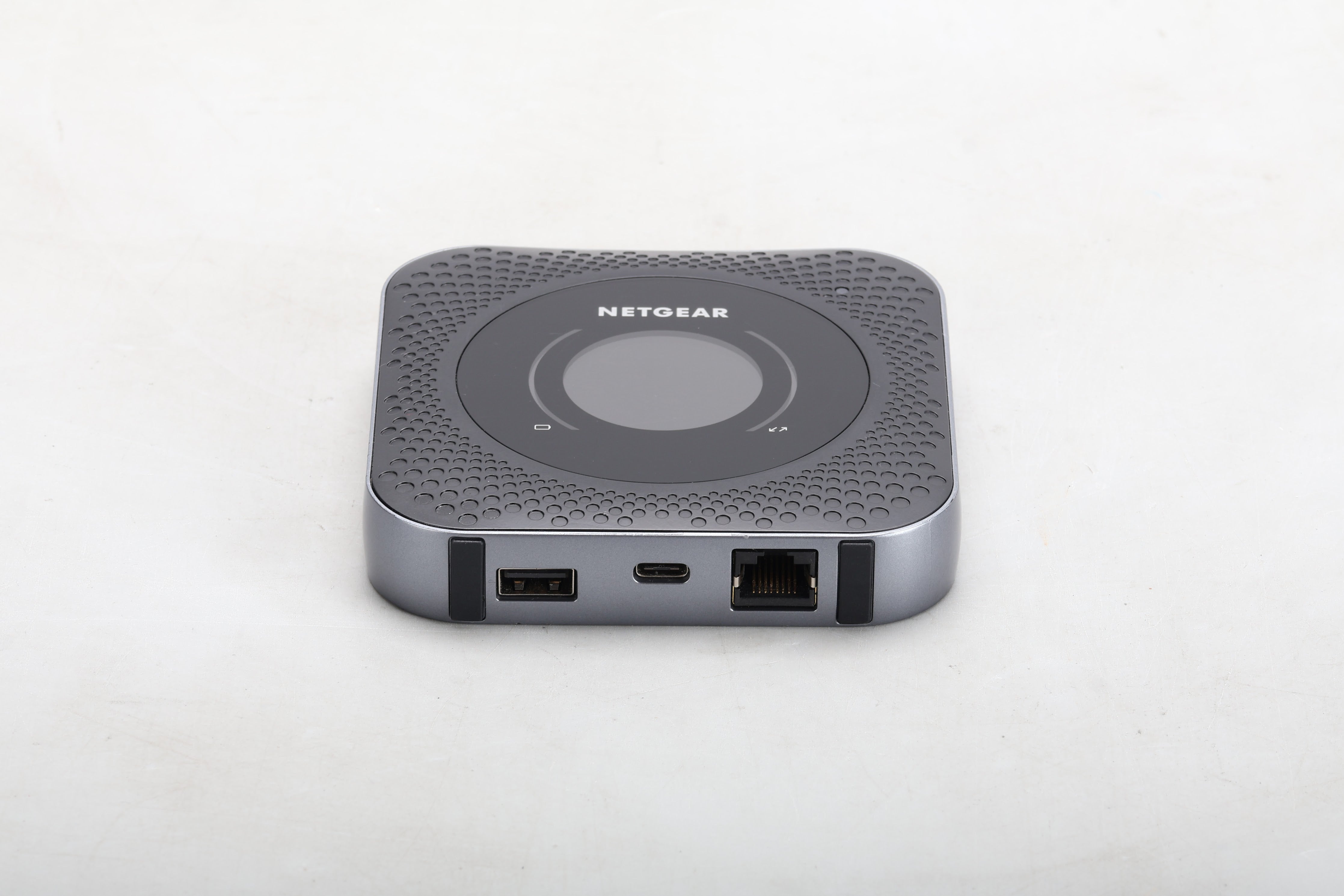 Netgear MR1100 Nighthawk M1 Mobile Router AT&T With Battery - No Sim I ...