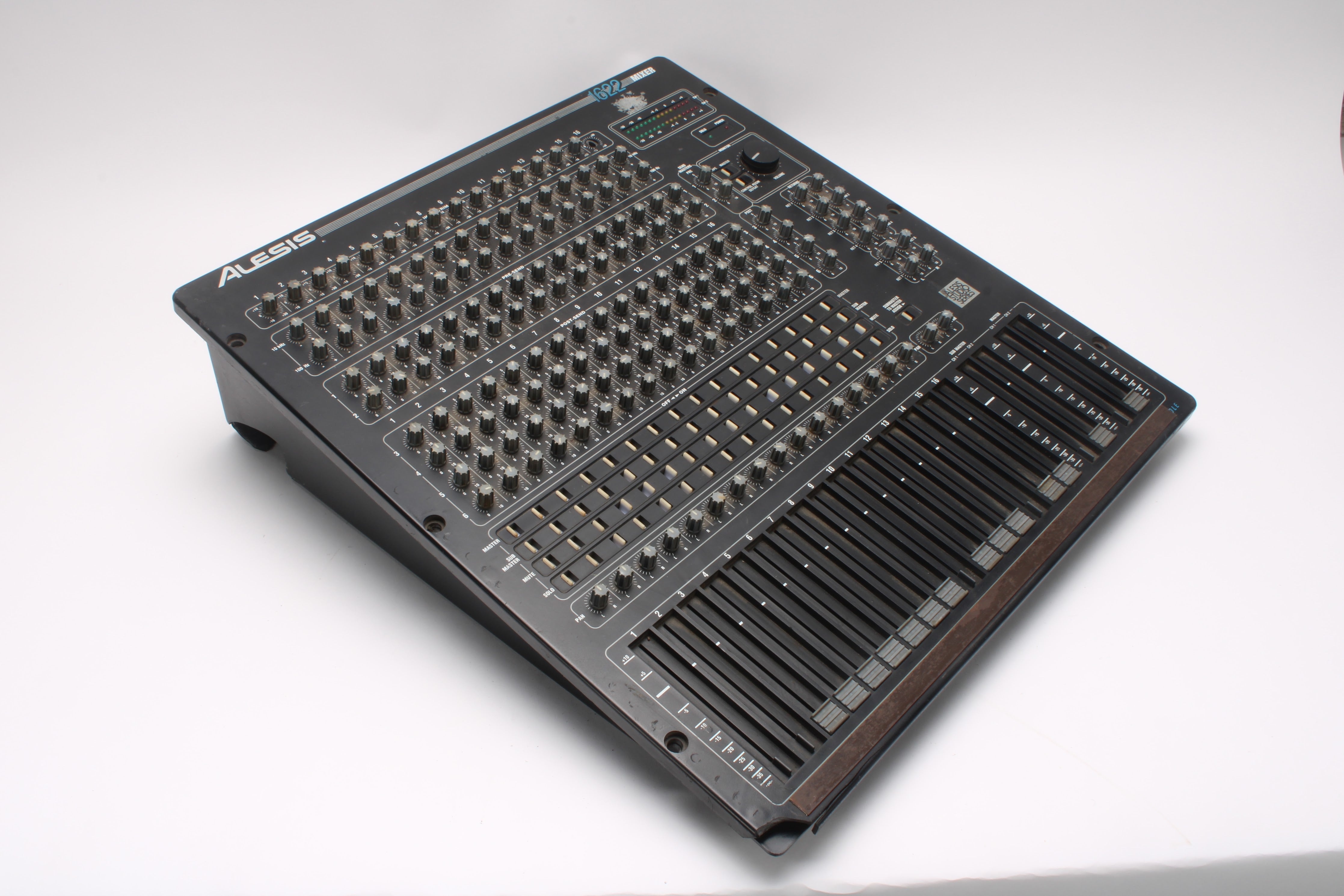 Alesis 1622 16-Channel Mixer - Fair Condition – NTC Tech