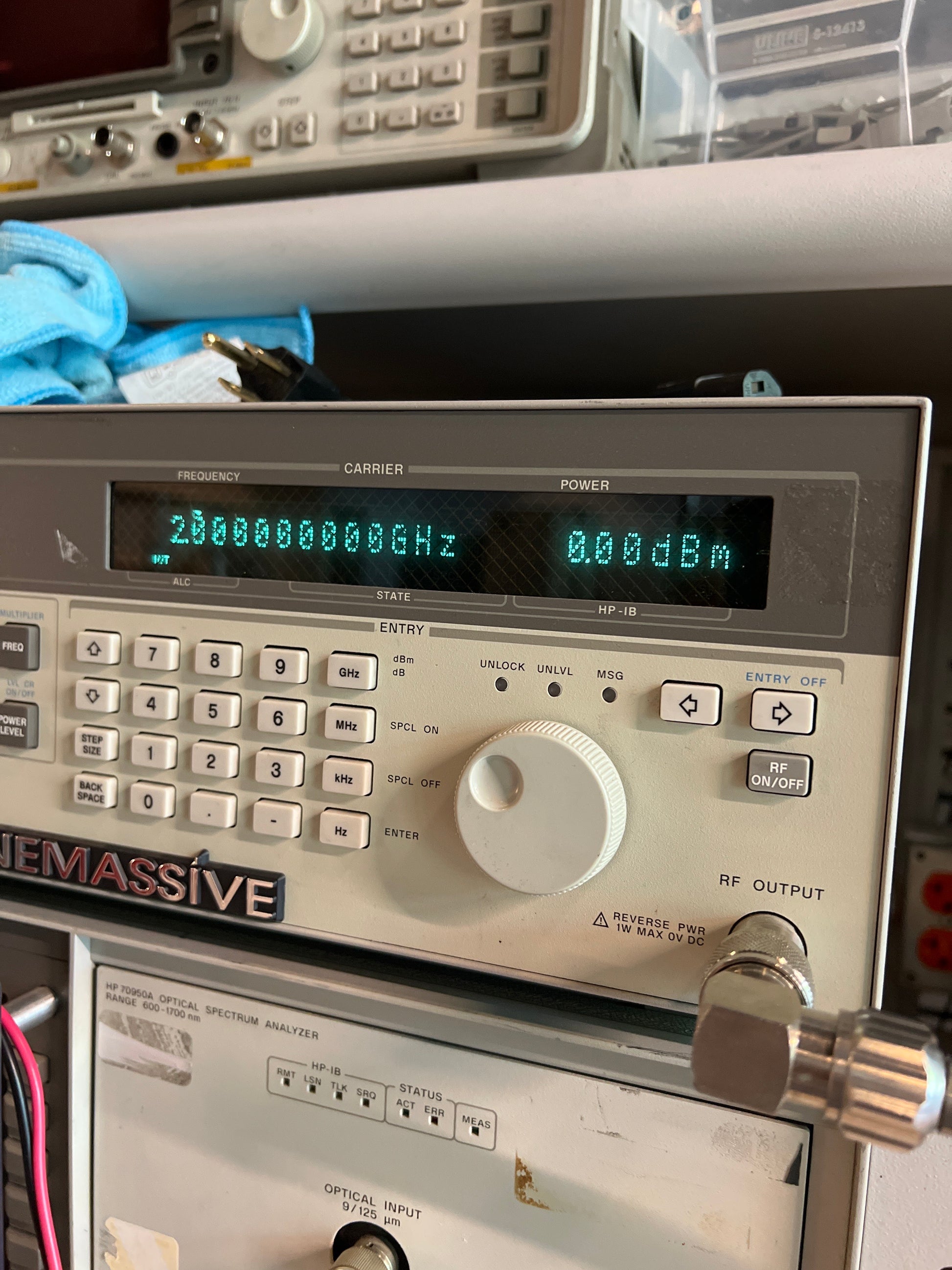 10-687891
